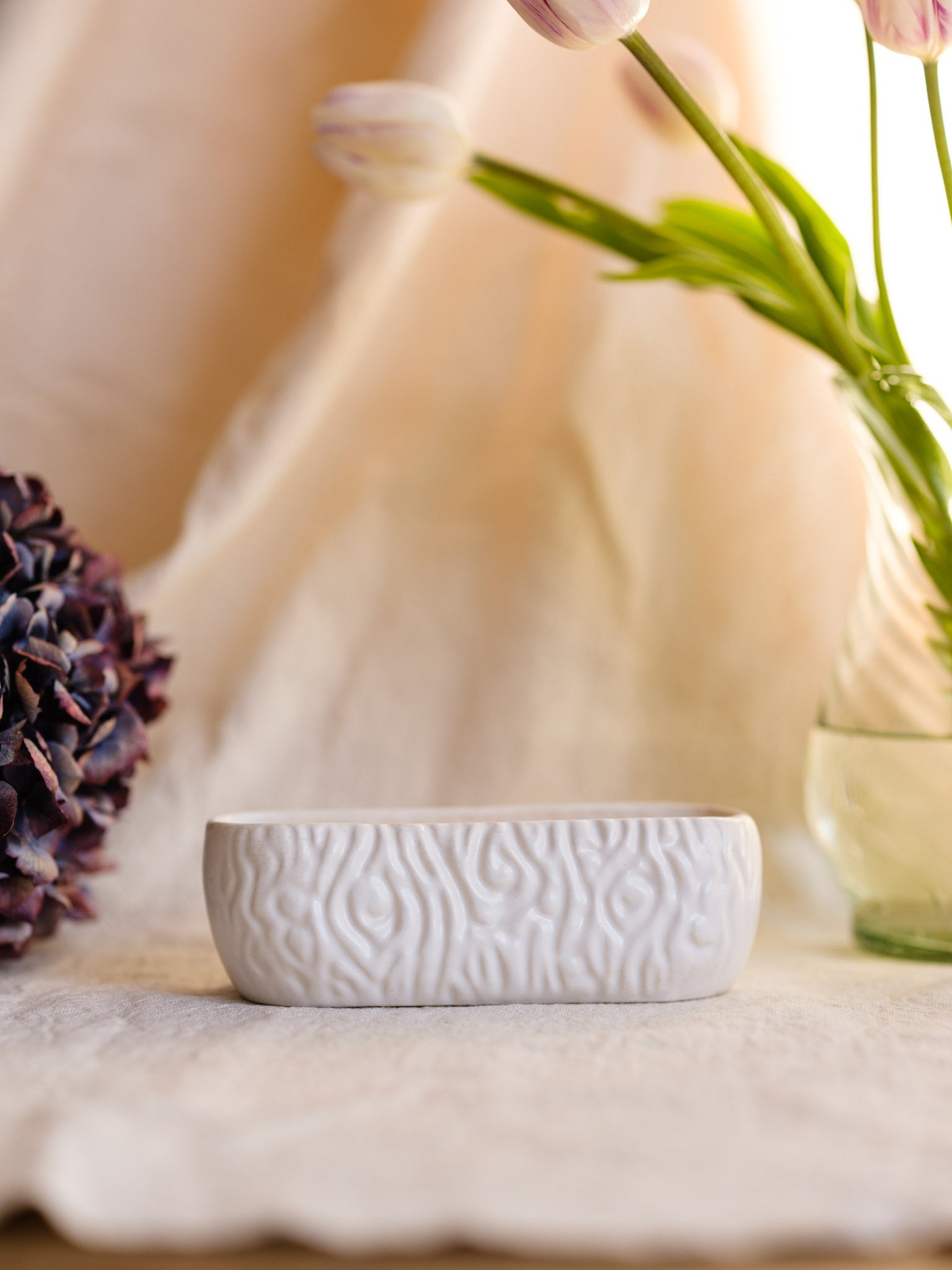 Wood Grain White Trough Vase