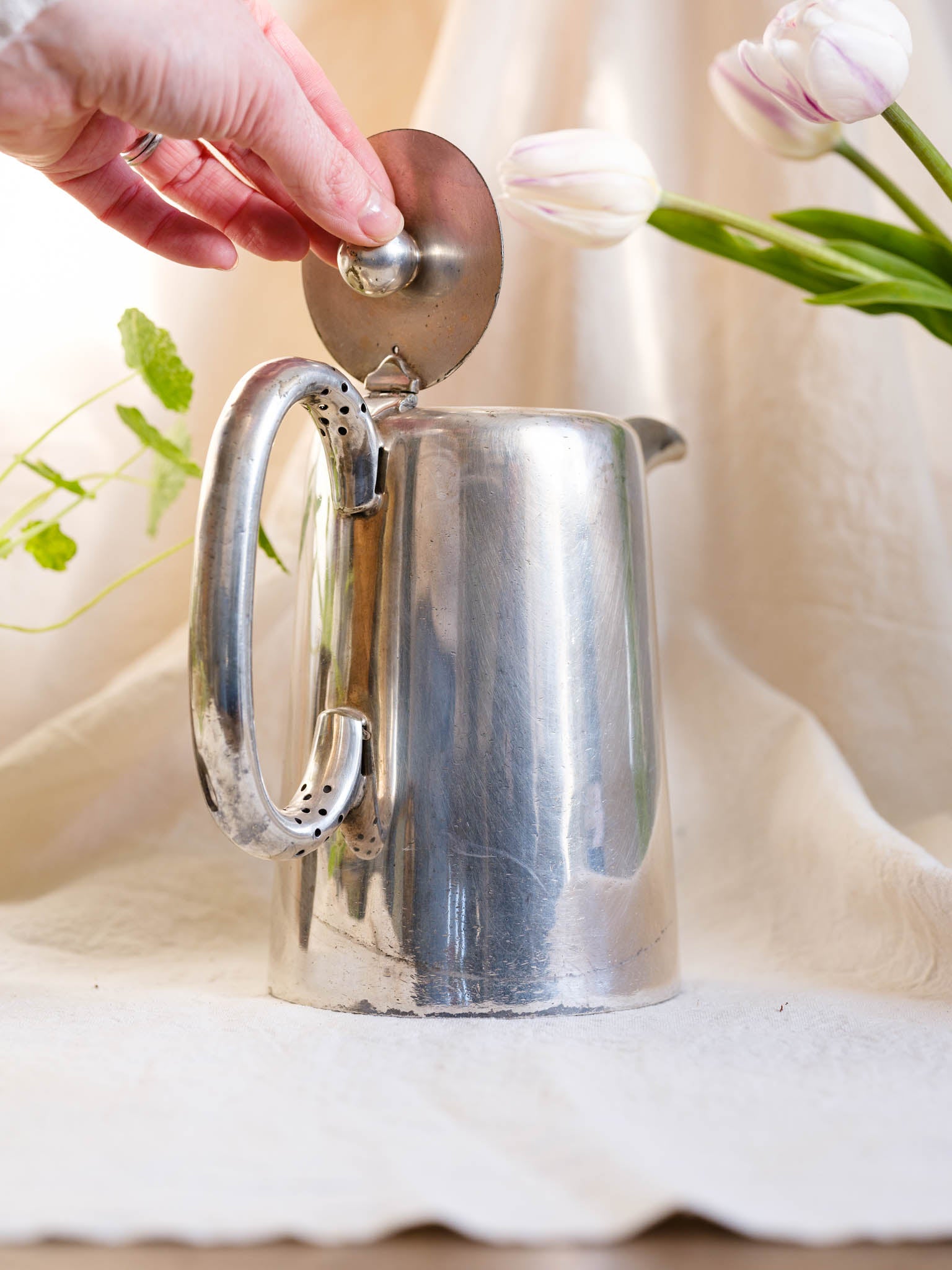 Walker & Hall Silver-Plated EPNS Teapot