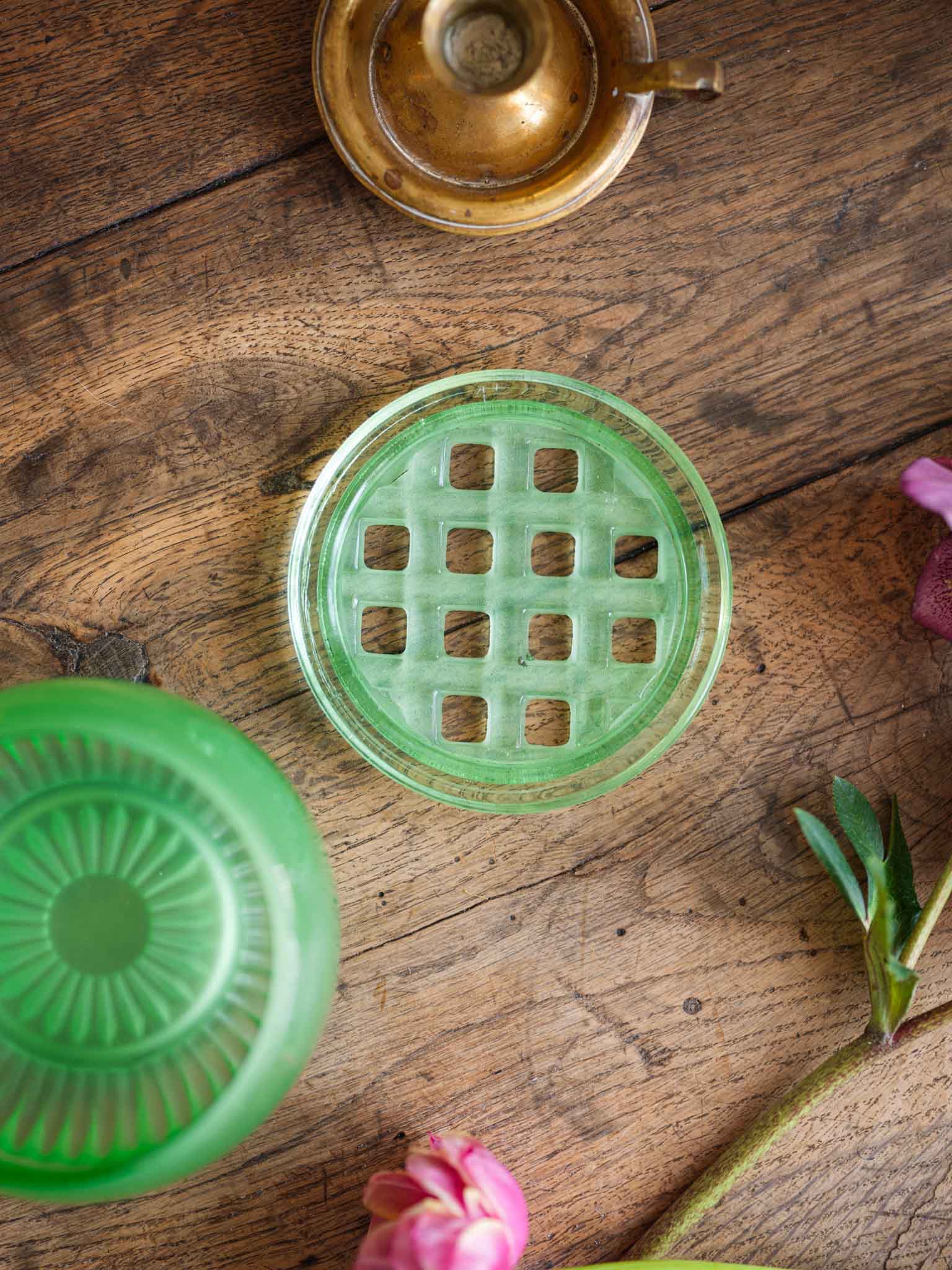 George Davidson Art Deco Green Cloud Glass Bowl w Grid