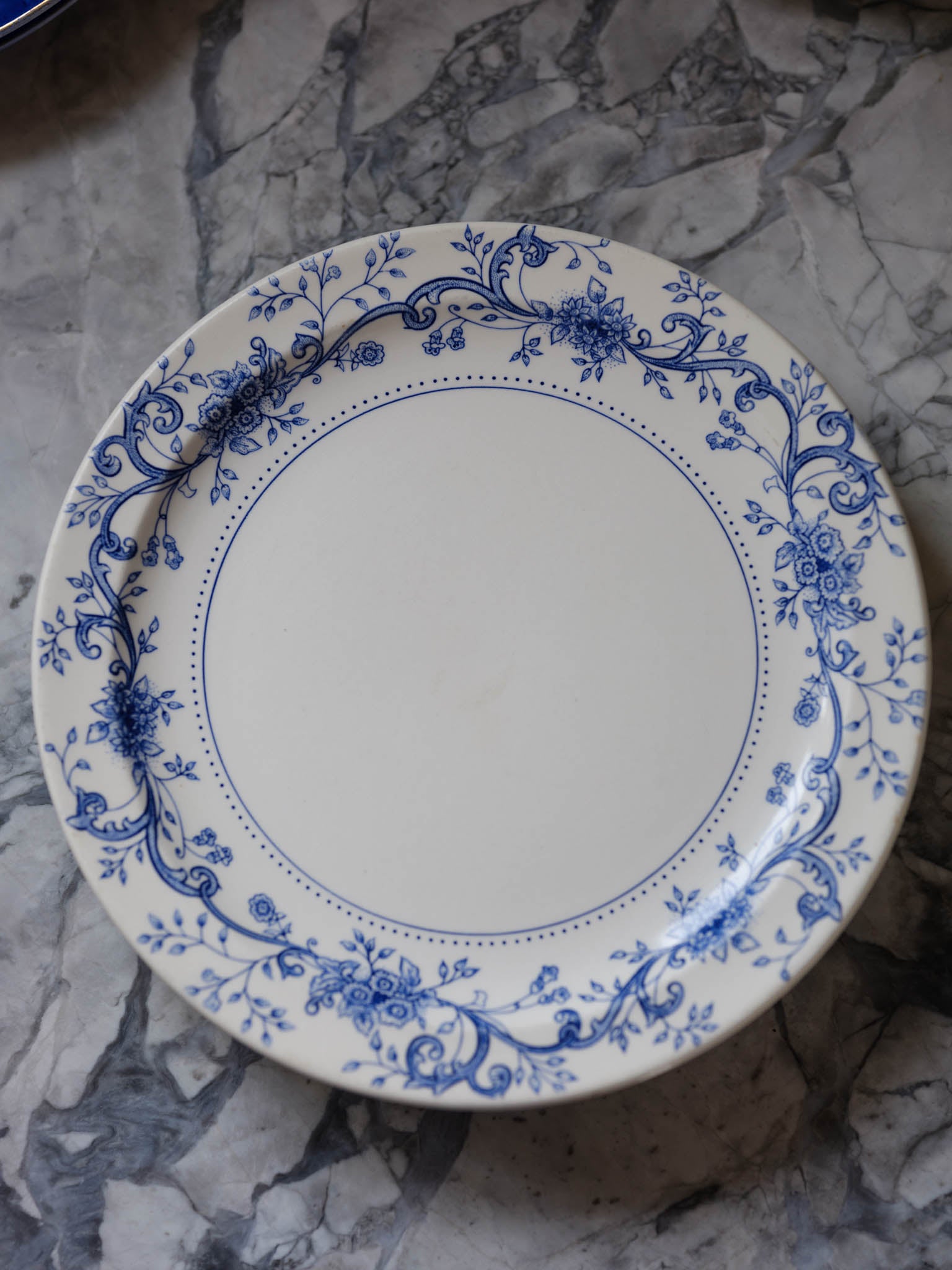Crown Lynn Blue & White Plates – Vintage New Zealand Tableware Set of 5