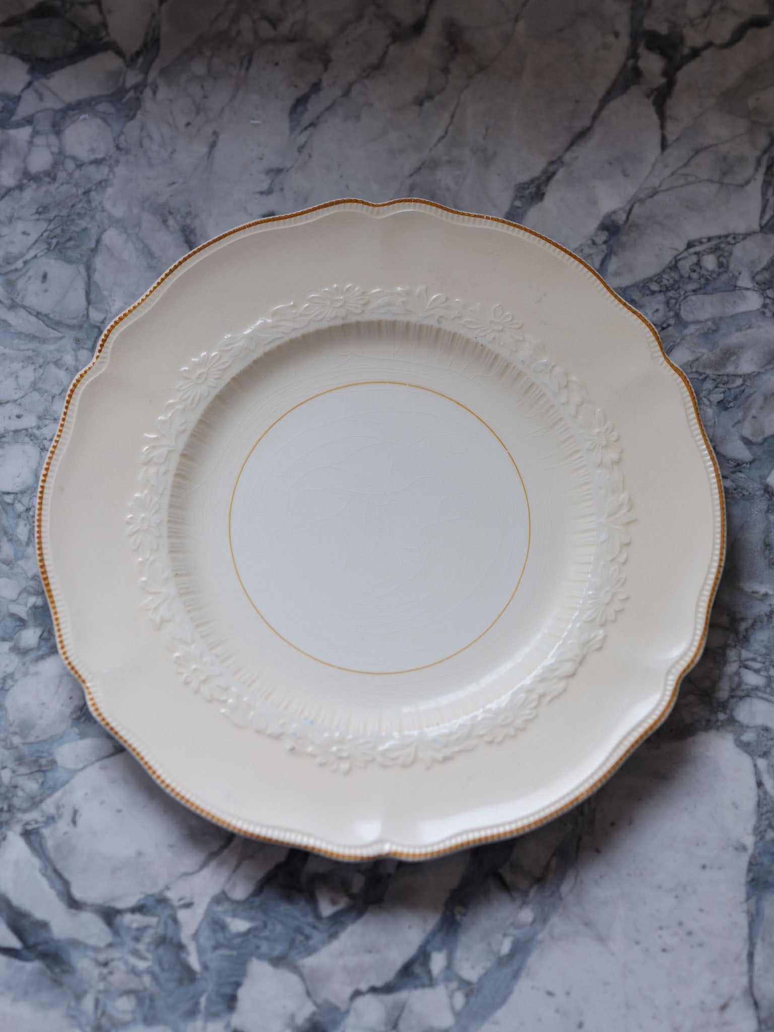 Johnson Brothers Old Staffordshire Plates - Vintage Cream & White China Set of 5