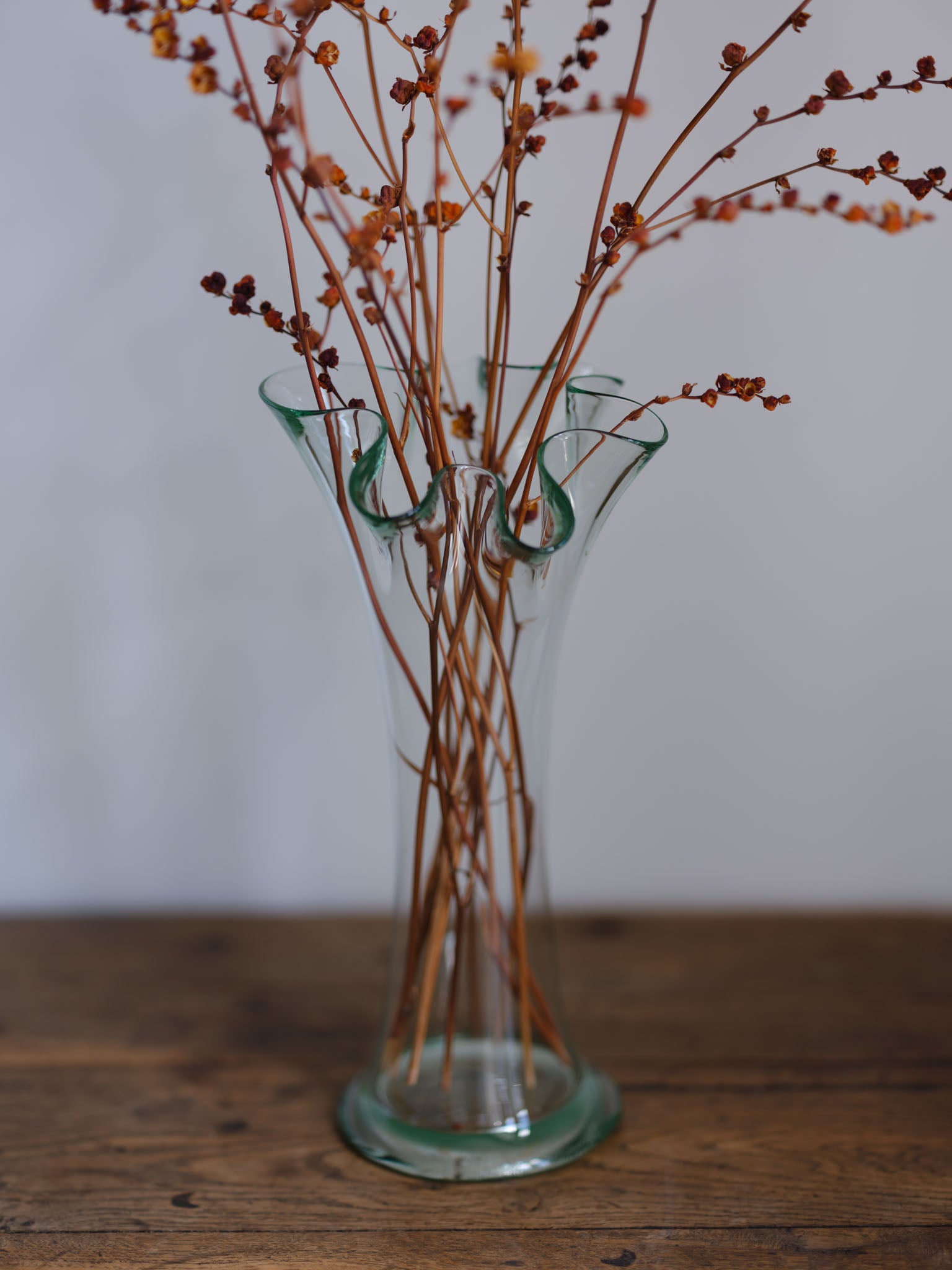 Vintage 1980s Glass Vase - Green Hue with Handkerchief Rim