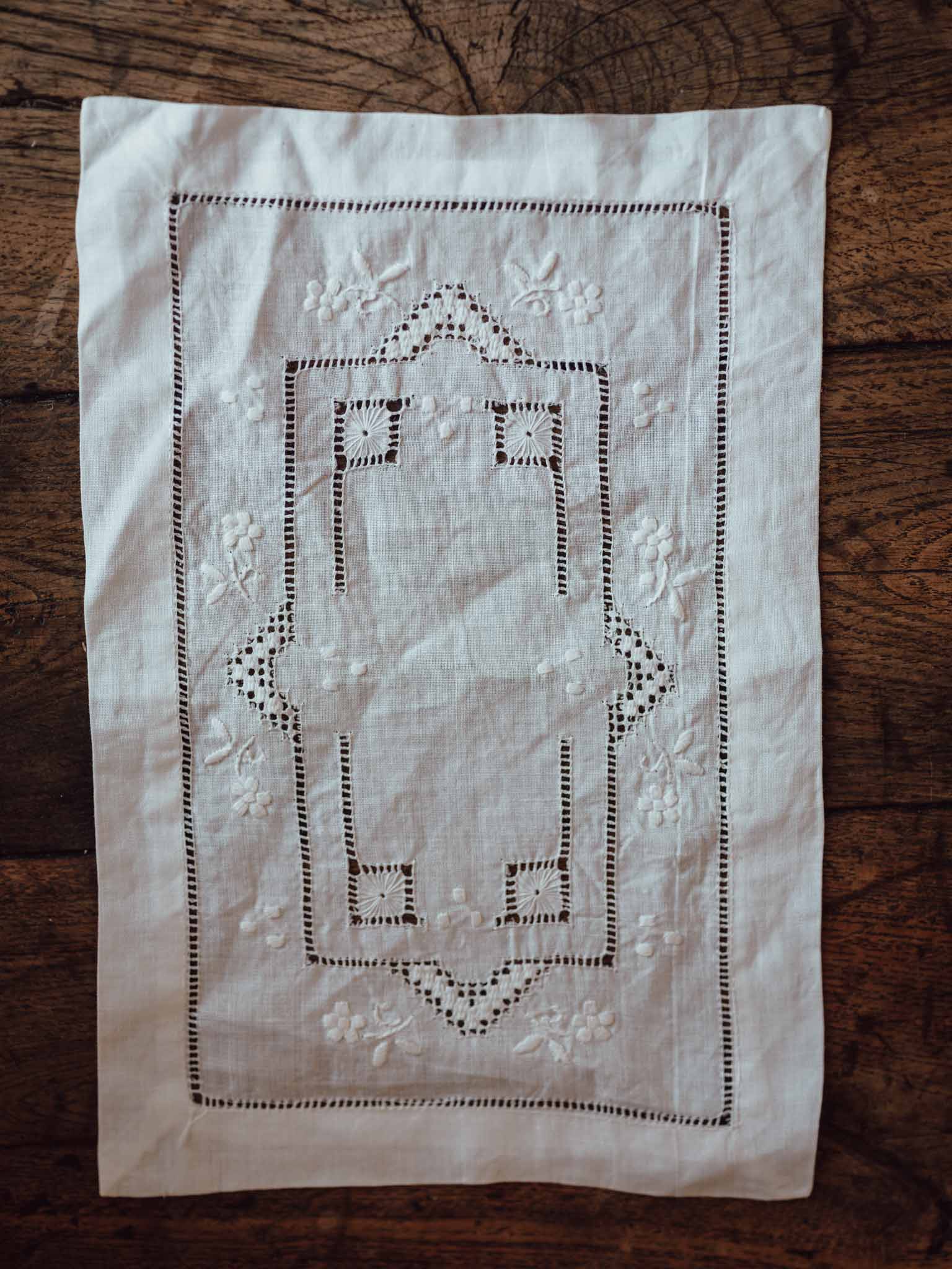 Set of 4 Vintage Hand-Stitched White Linen Napkins - Floral & Polka Dot Detail