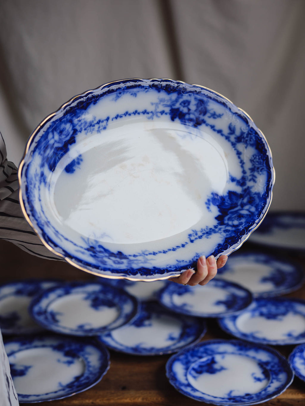 Antique Alfred Meakin 'Ovando' Flow Blue Part Dinner Service (13 Pieces)