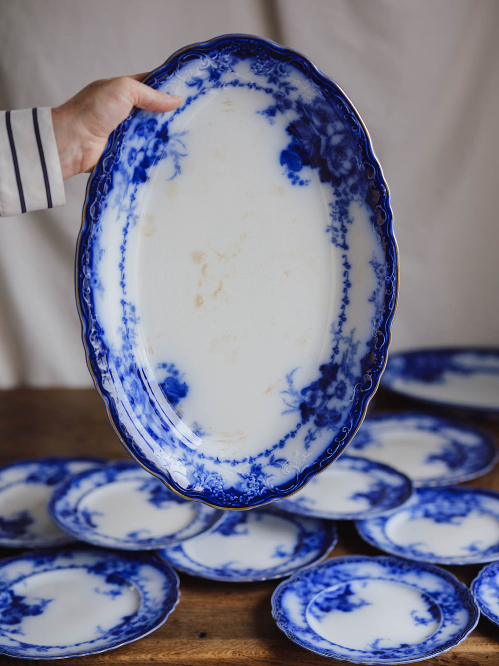 Antique Alfred Meakin 'Ovando' Flow Blue Part Dinner Service (13 Pieces)