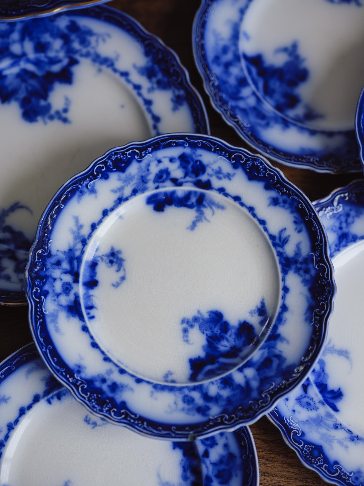 Antique Alfred Meakin 'Ovando' Flow Blue Part Dinner Service (13 Pieces)