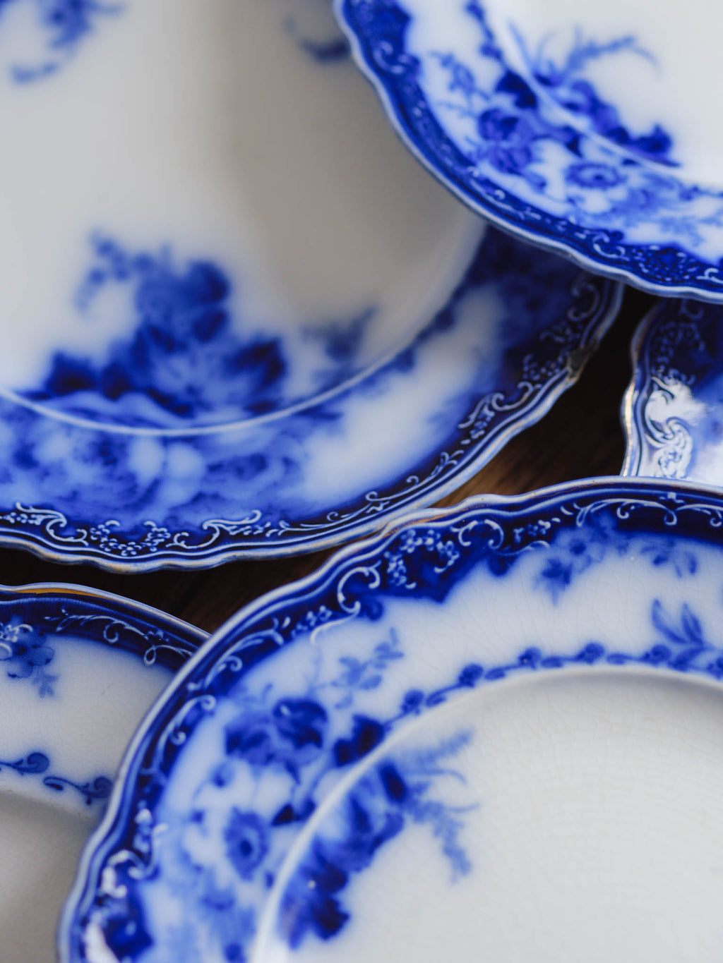 Antique Alfred Meakin 'Ovando' Flow Blue Part Dinner Service (13 Pieces)