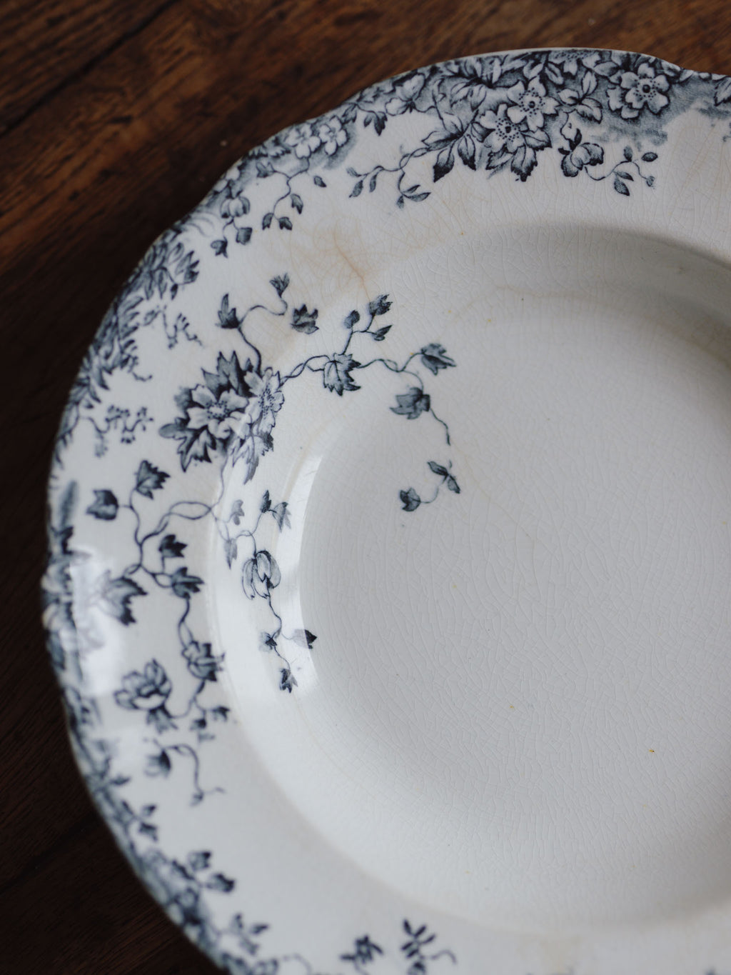 Antique Ironstone Salad Bowl (26cm) - Wall Ready