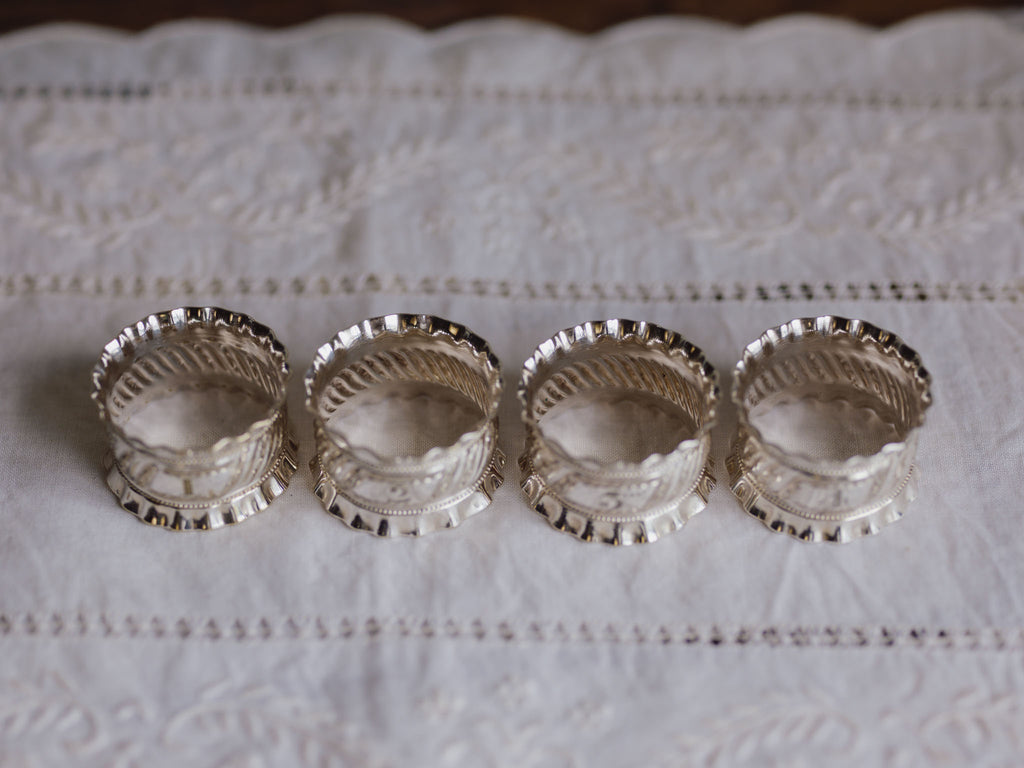 Boxed Set of 4 Silver Plated Napkin Rings (Numbered 1-4) - Spiers & Pond