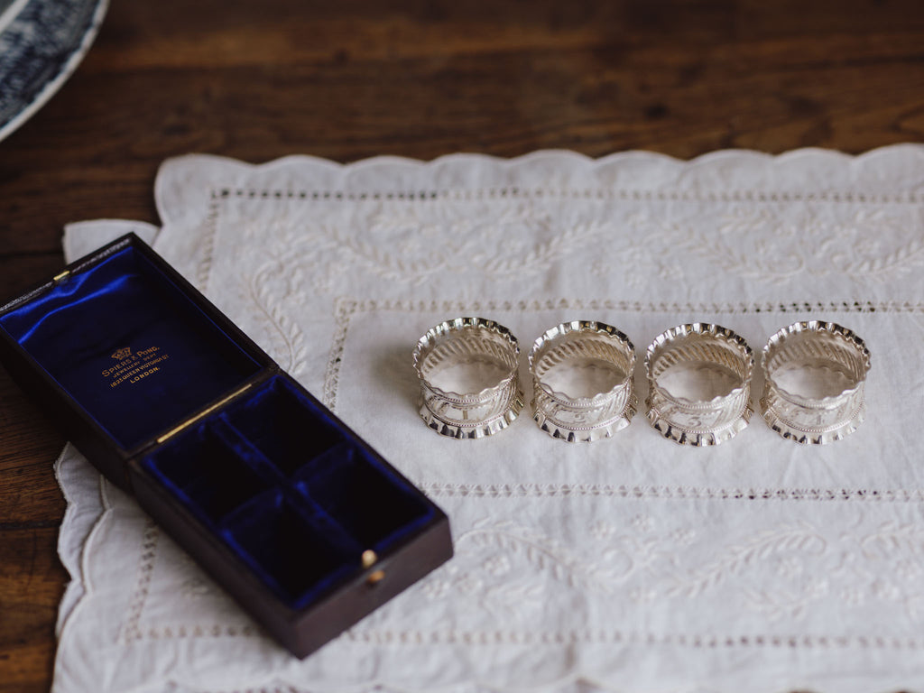 Boxed Set of 4 Silver Plated Napkin Rings (Numbered 1-4) - Spiers & Pond