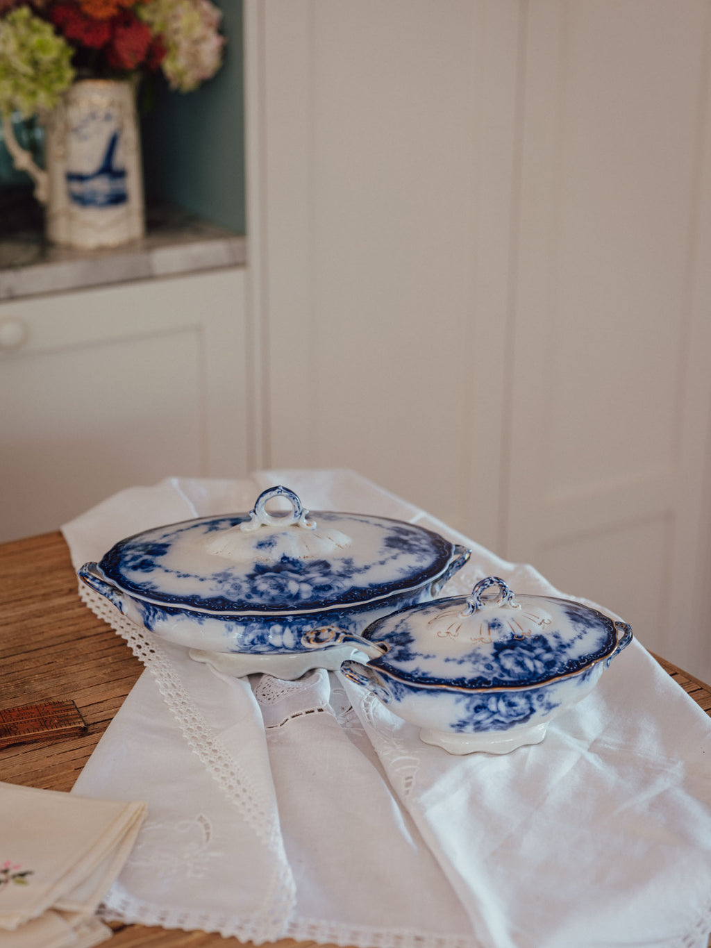 Large Antique Alfred Meakin "Ovando" Flow Blue Vegetable Tureen
