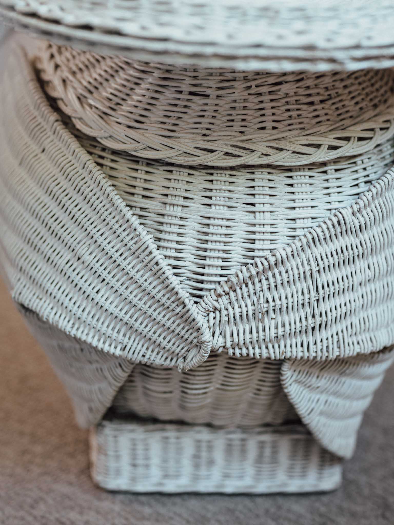 Rare Vintage White Wicker Swan Plant Stand / Side Table