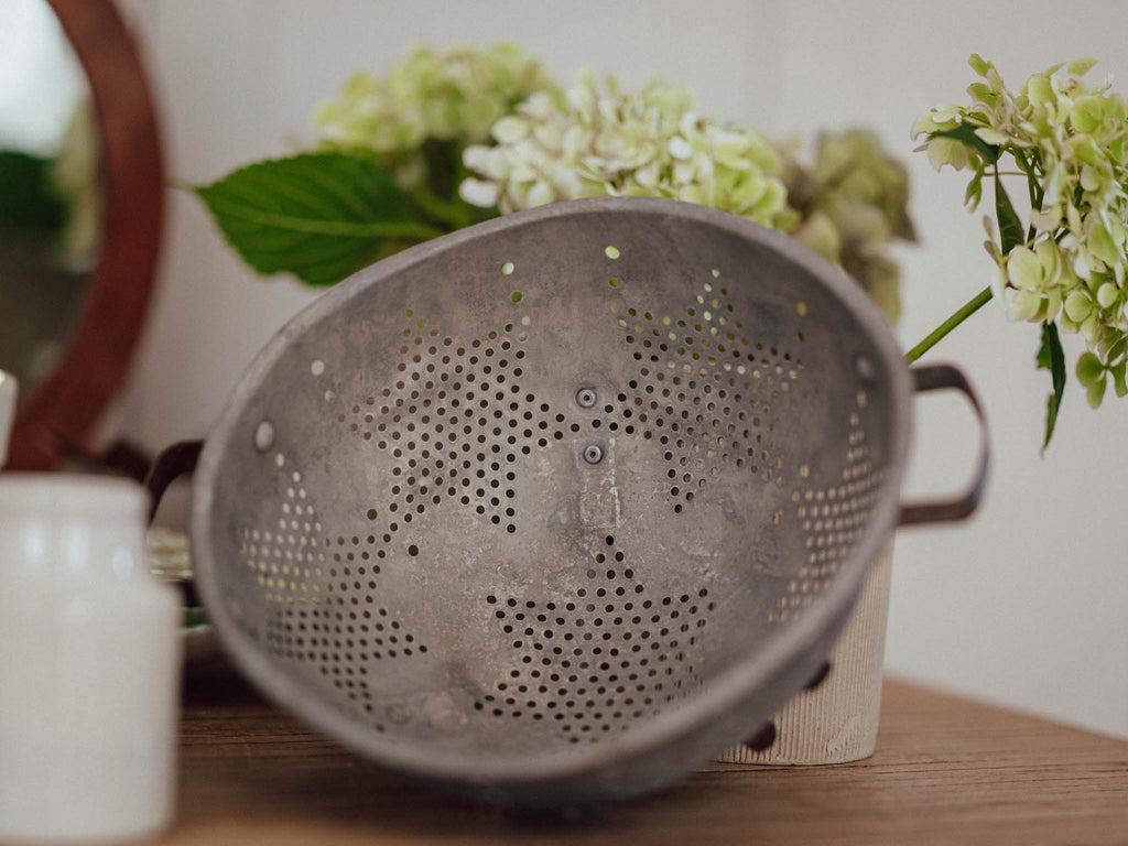 Vintage 7 Star Aluminum Colander with Star Pattern