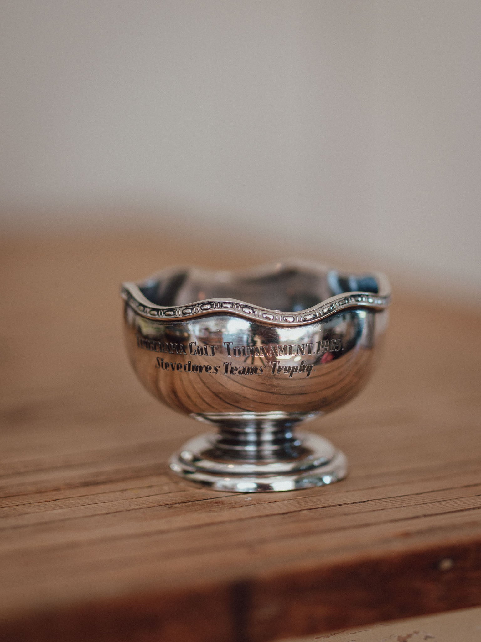 Vintage Walker & Hall Silver Plate Golf Trophy Vase 1969