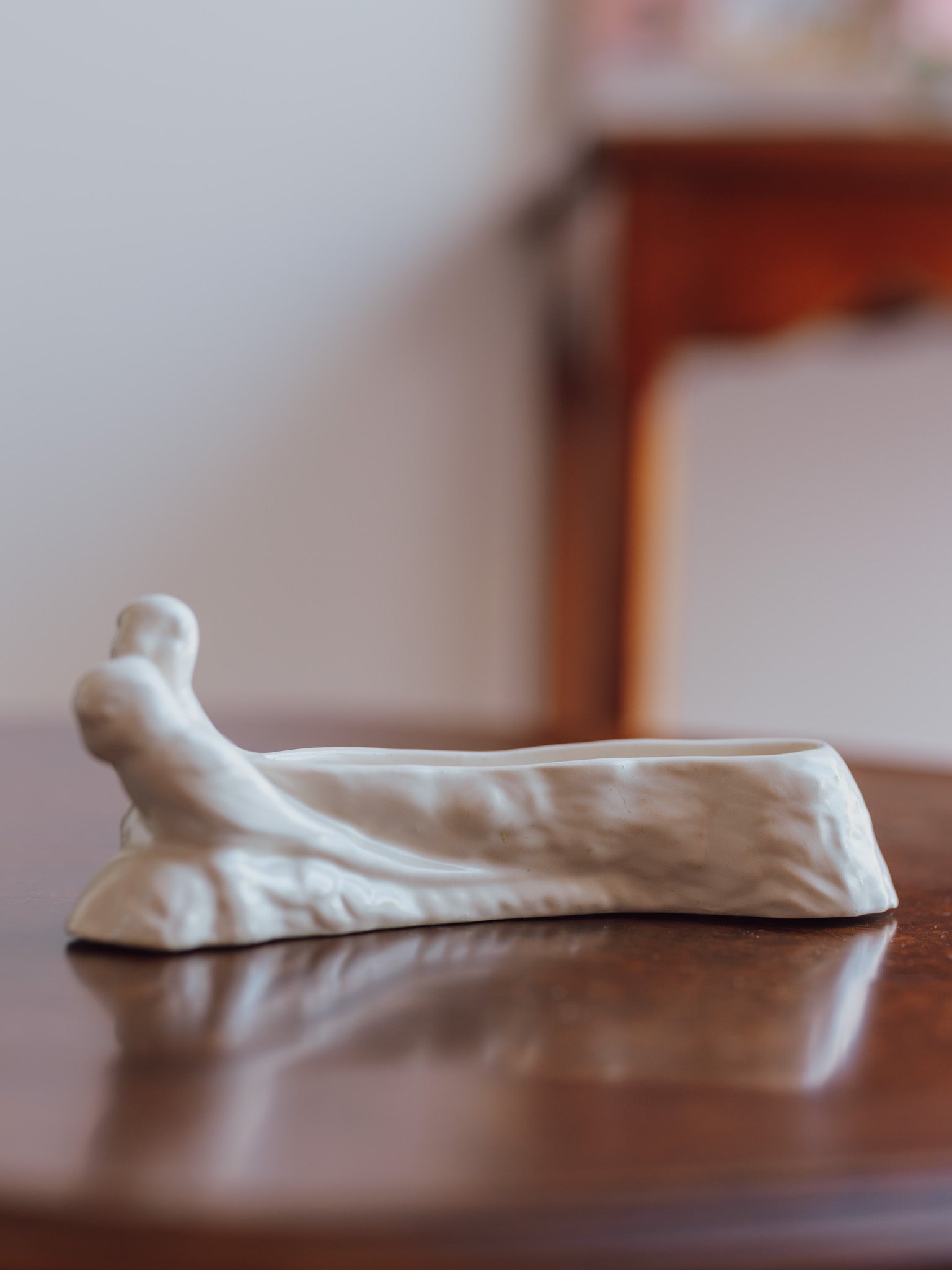 Shorter & Sons Bird on Log Trough Vase