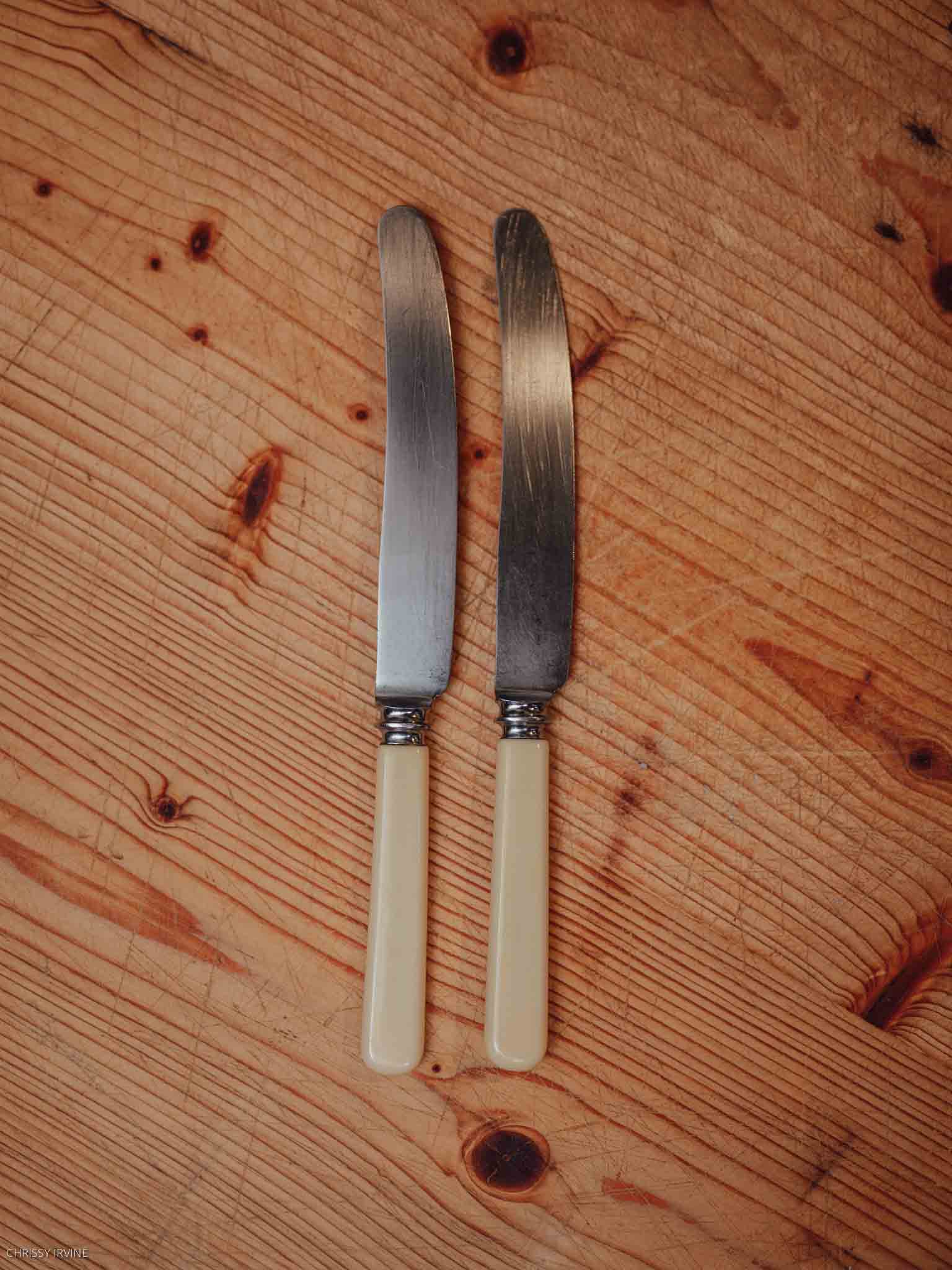 Ell Ware Ivory-Handled Knives - Pair