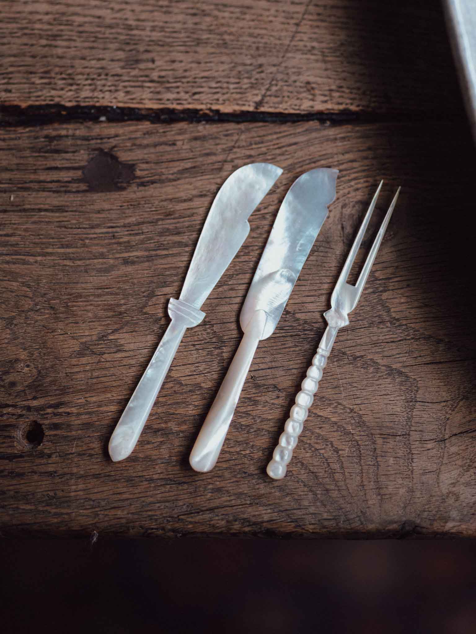 Victorian Mother-of-Pearl Fruit Knives and Fork