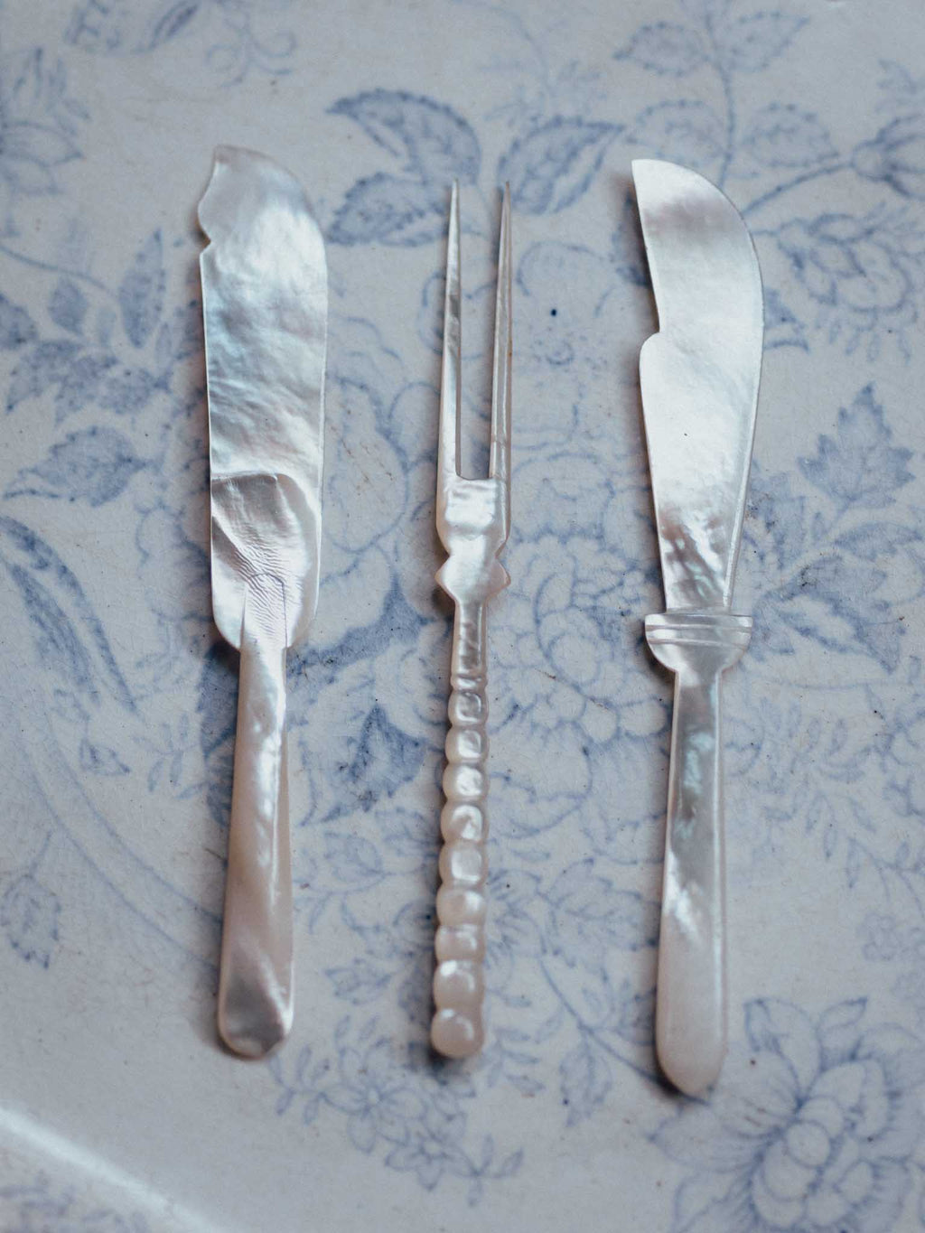 Victorian Mother-of-Pearl Fruit Knives and Fork