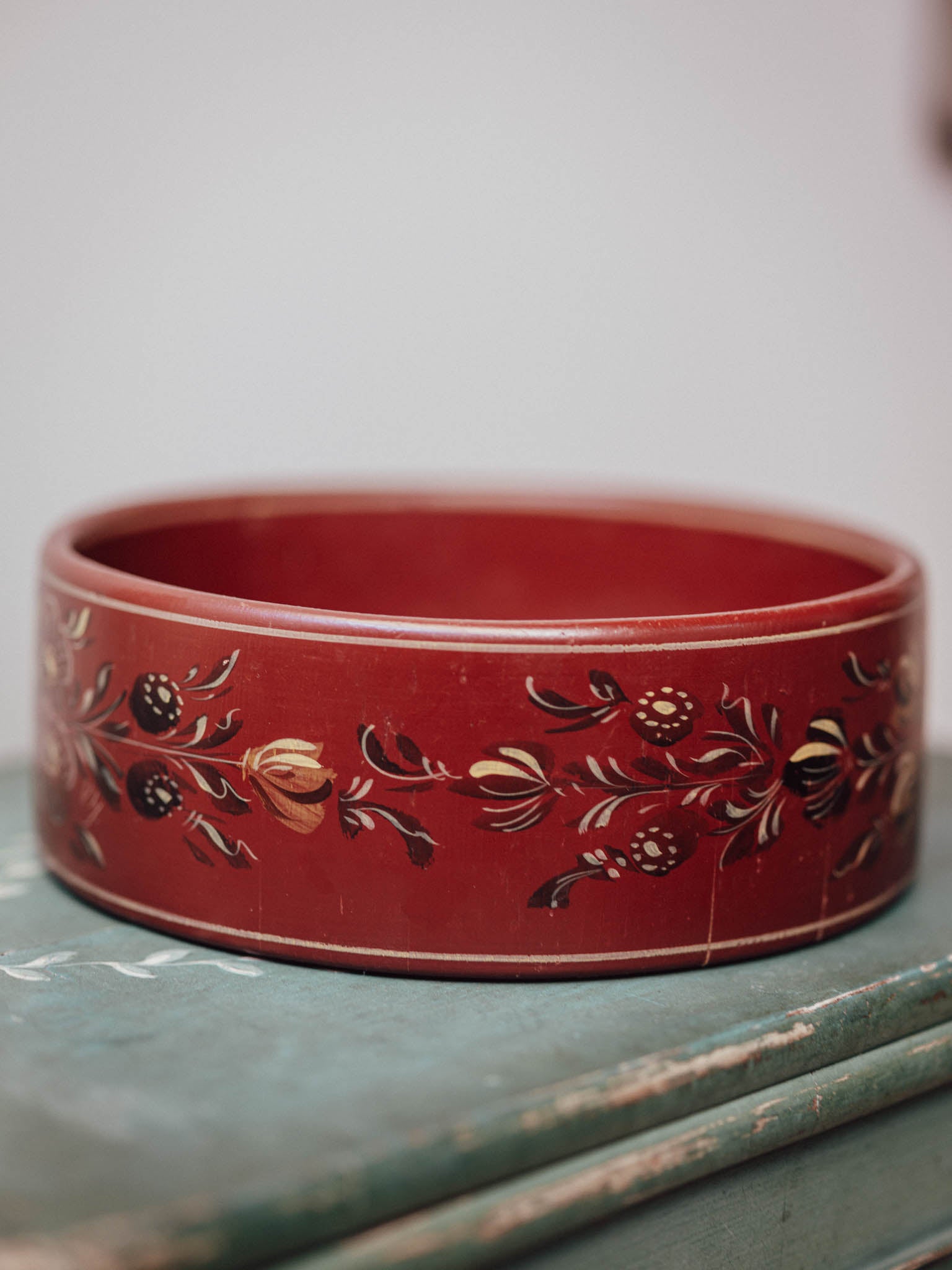 Dutch Hindeloopen Folk Art Painted Wooden Bowl