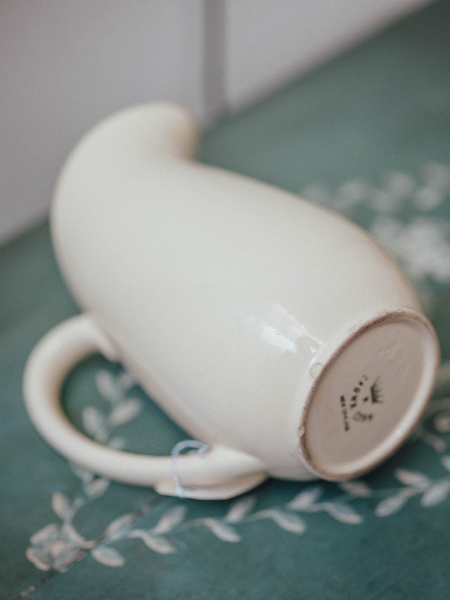 Crown Lynn Ivory Jug 828