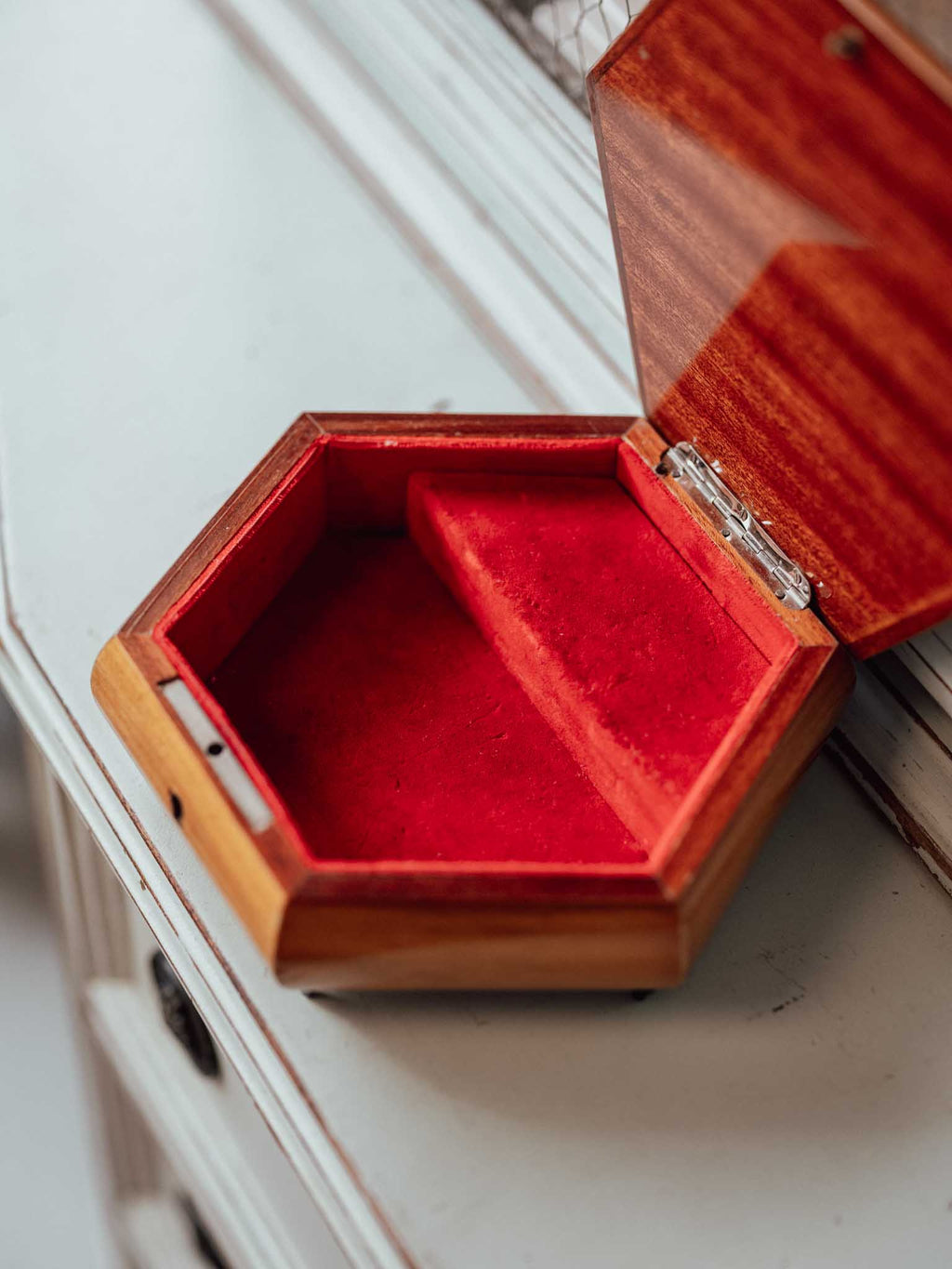 Italian Marquetry Hexagonal Jewellery Box