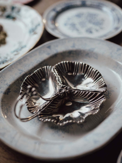 Antique Philip Ashberry & Sons Silver Plated Shell Hors d'Oeuvres Dish