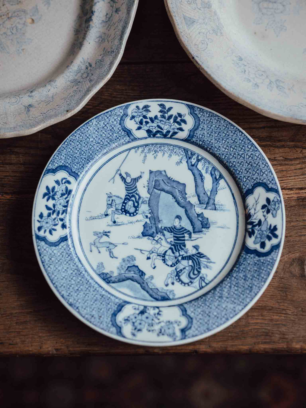 Blue and White Porcelain Plate Chinese Hunting Scene
