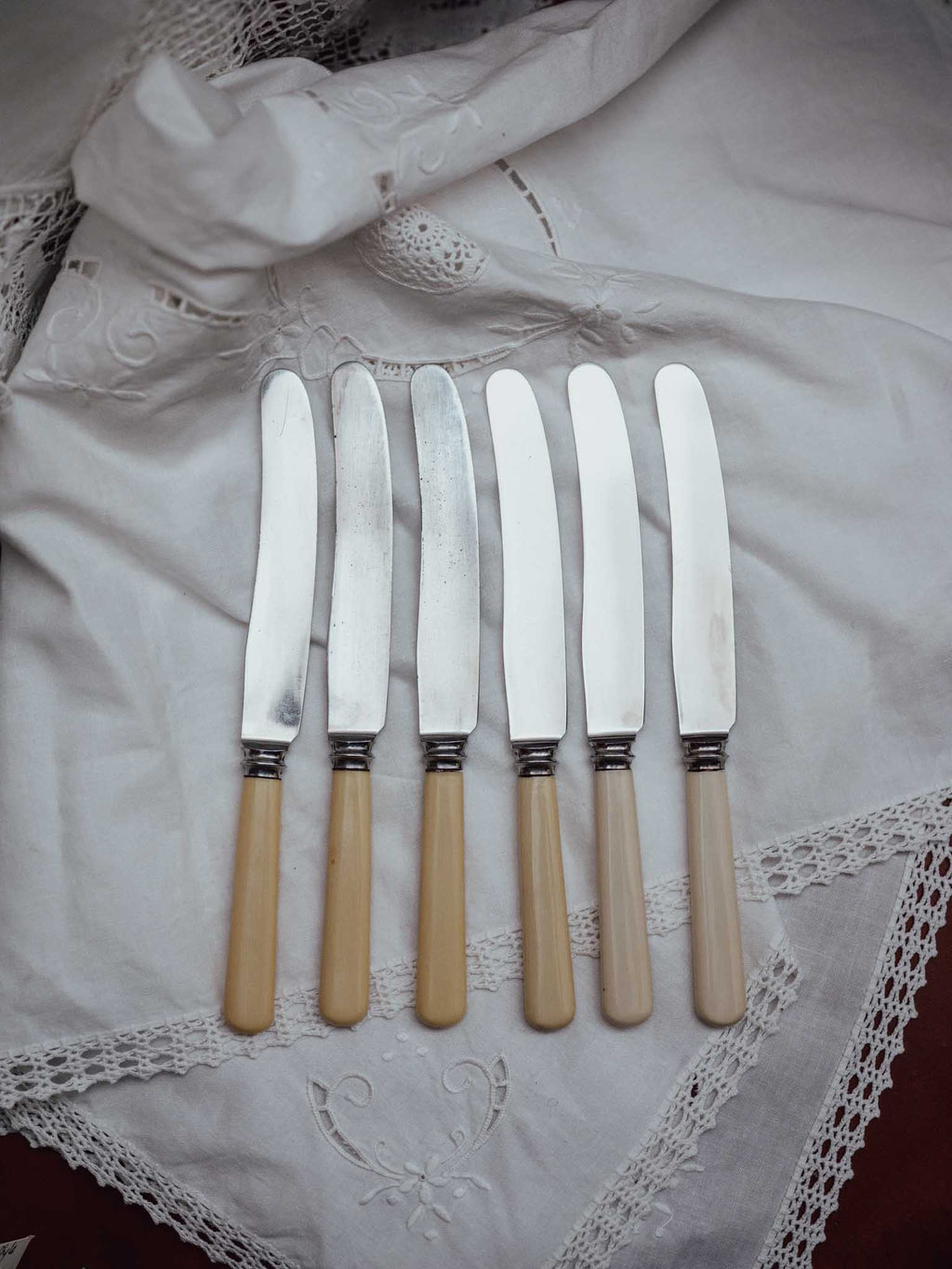 Edwin Dale Sheffield England Faux Bone Knives Set of 6