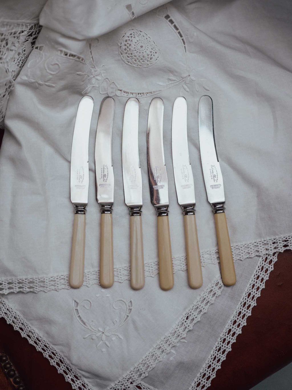 Edwin Dale Sheffield Faux Bone Table Knives Set of 6