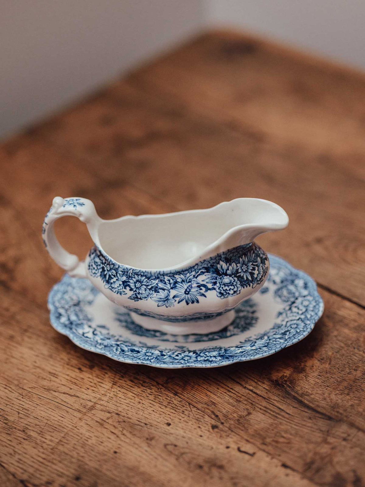 Ridgway Woburn Sauce Boat and Underplate