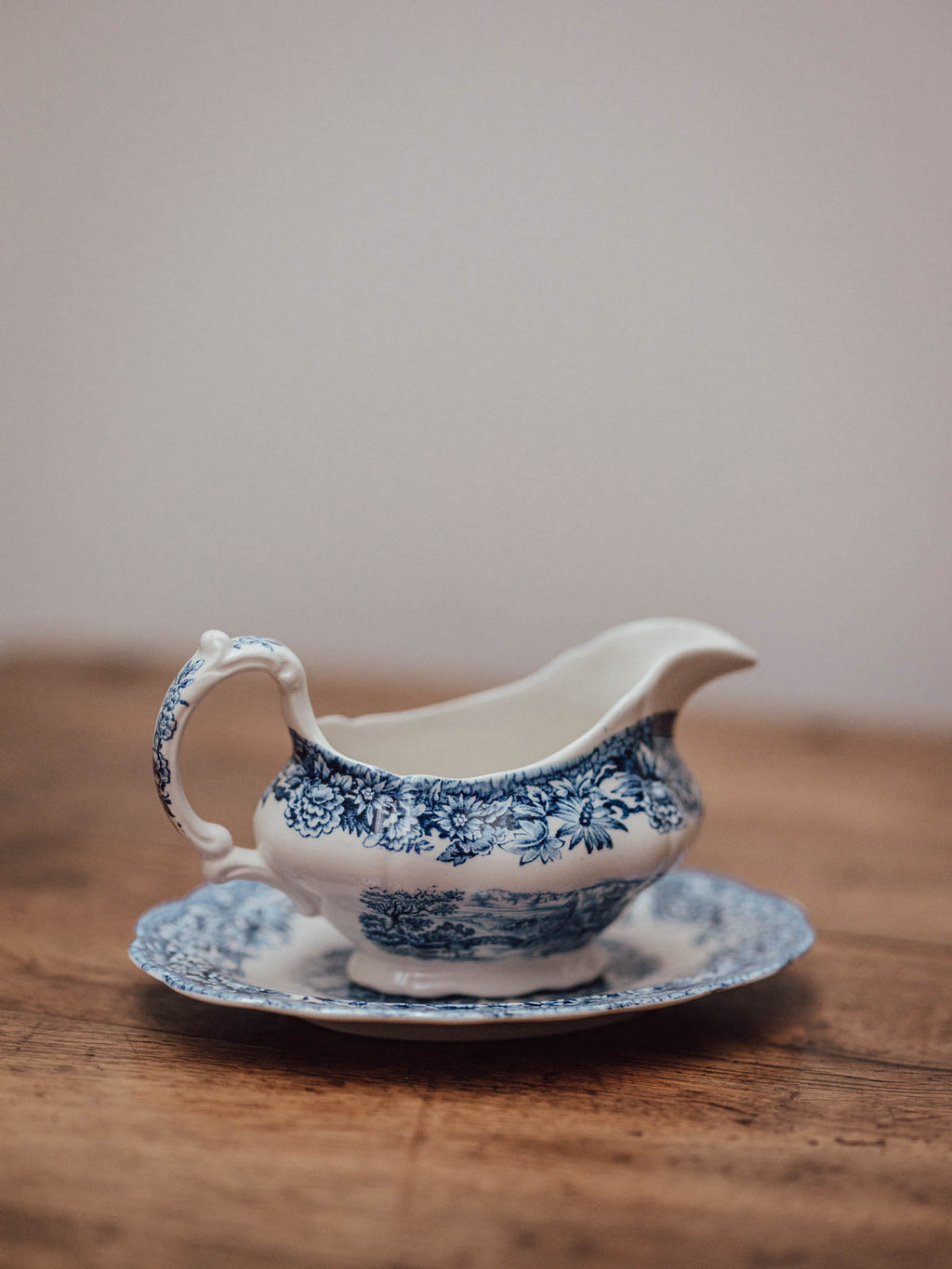 Ridgway Woburn Sauce Boat and Underplate