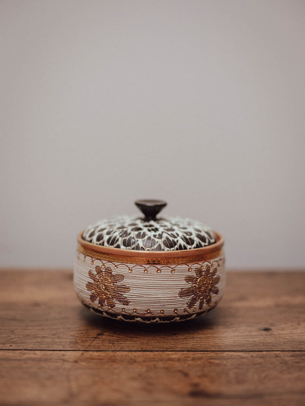 Vintage Italian Gold Glaze Lidded Dish