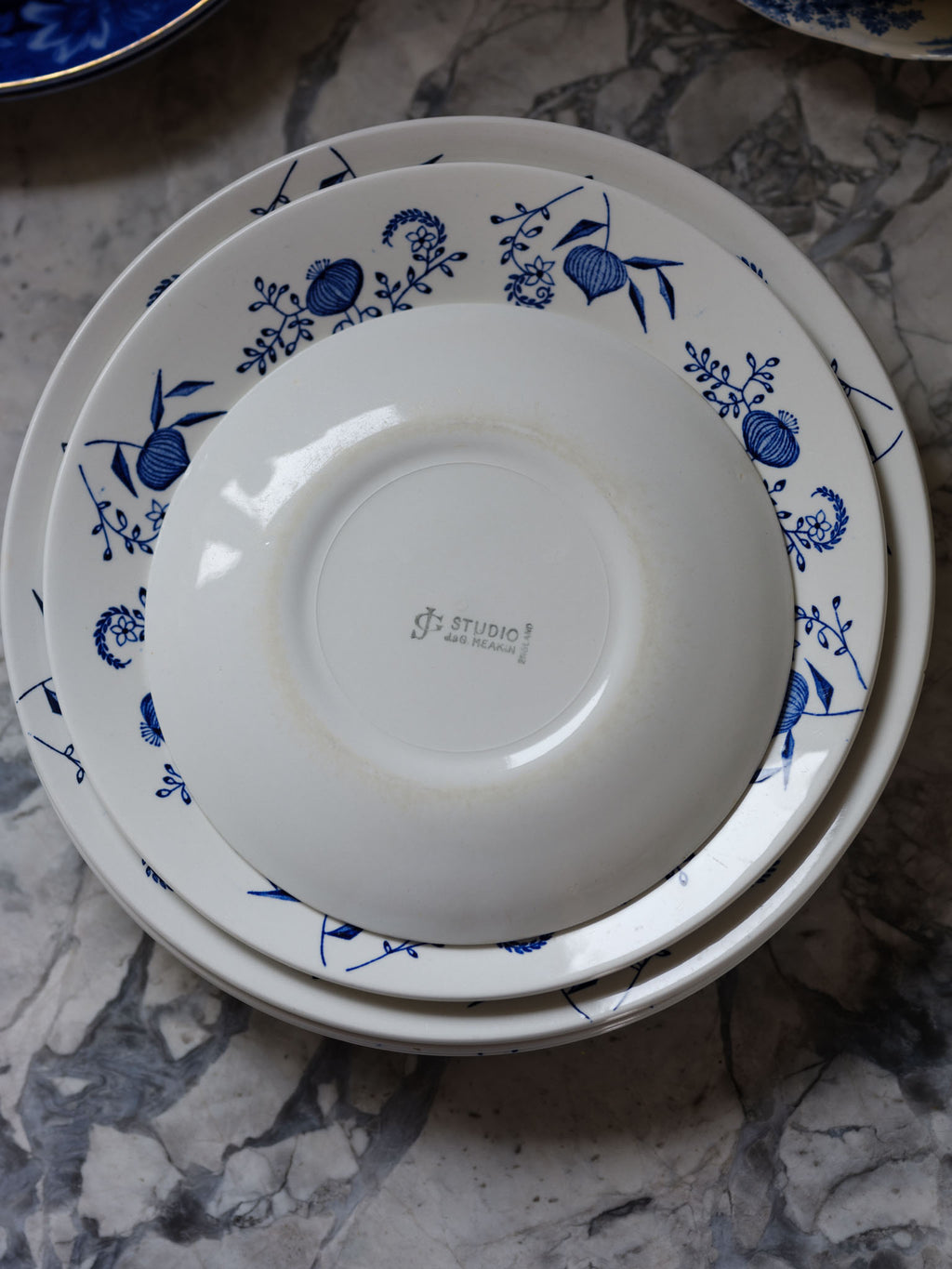 J & G Meakin Blue Nordic Plates – Vintage English Dinnerware Set of 5