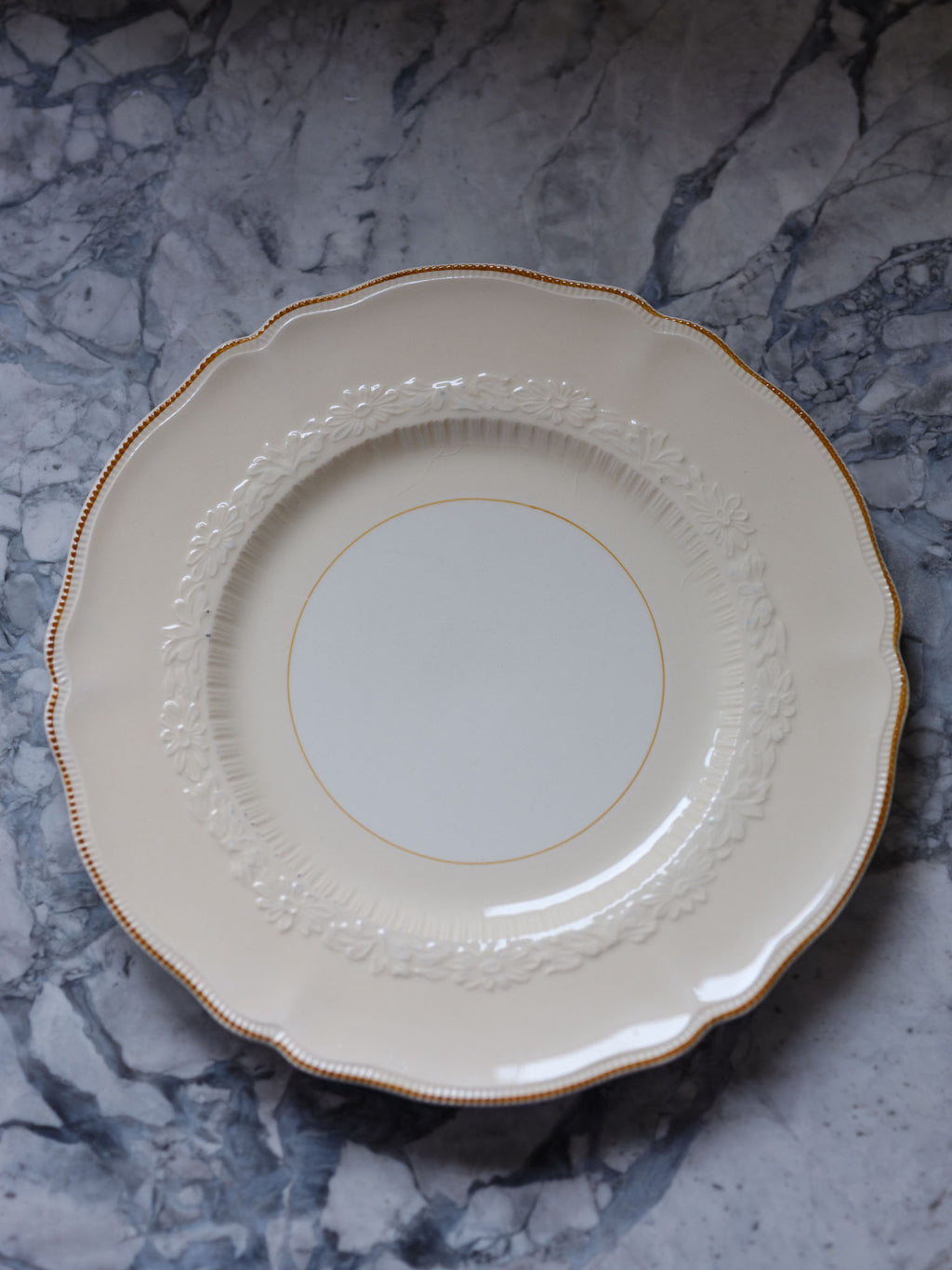Johnson Brothers Old Staffordshire Plates - Vintage Cream & White China Set of 5