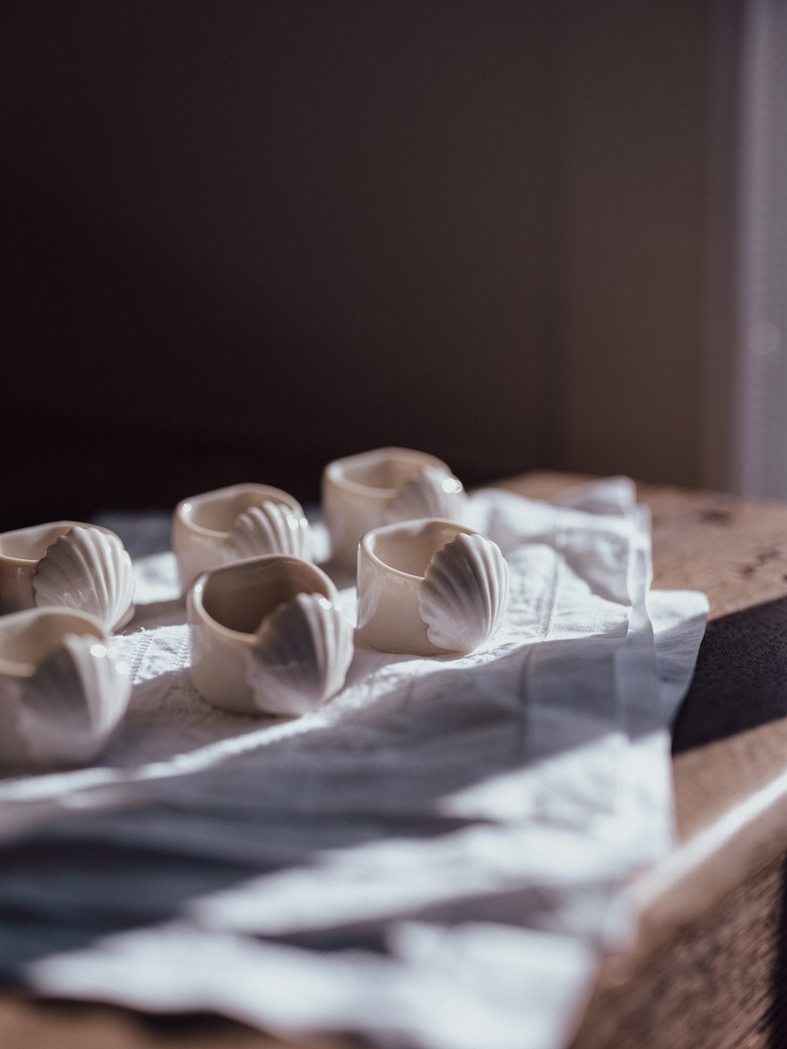 Vintage Ceramic Scallop Napkin Rings – Set of 6