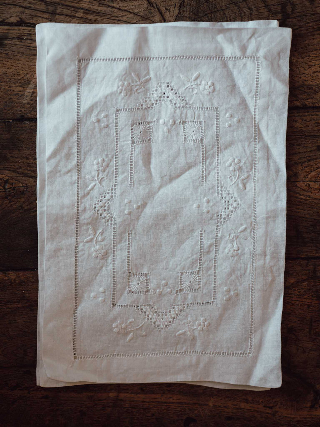 Set of 4 Vintage Hand-Stitched White Linen Napkins - Floral & Polka Dot Detail