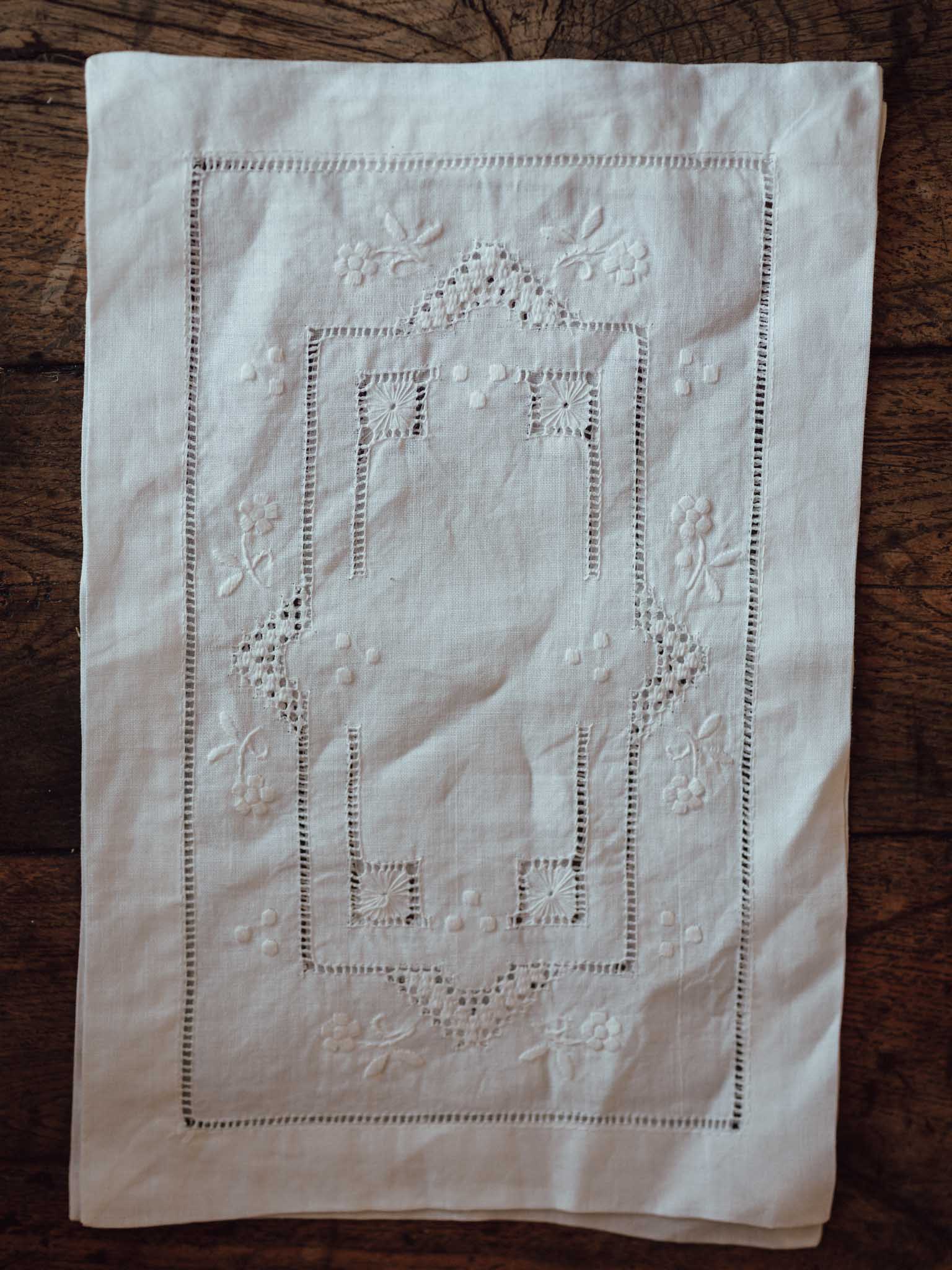 Set of 4 Vintage Hand-Stitched White Linen Napkins - Floral & Polka Dot Detail