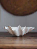 Vintage Natural Clamshell - Large