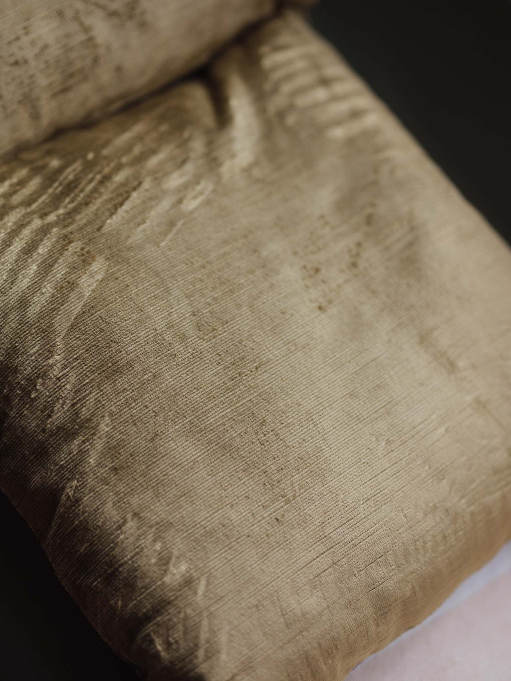 Sanderson “Isfahan” Linen Throw Cushions