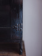 Pair of Lacquered Bedside Tables - Black