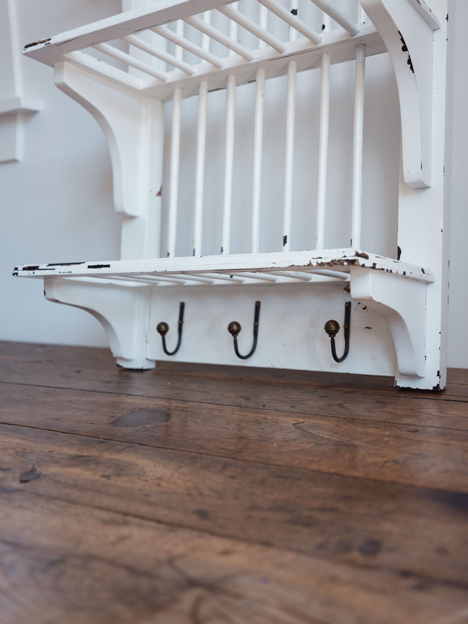 Plate Rack with Hooks - Distressed White