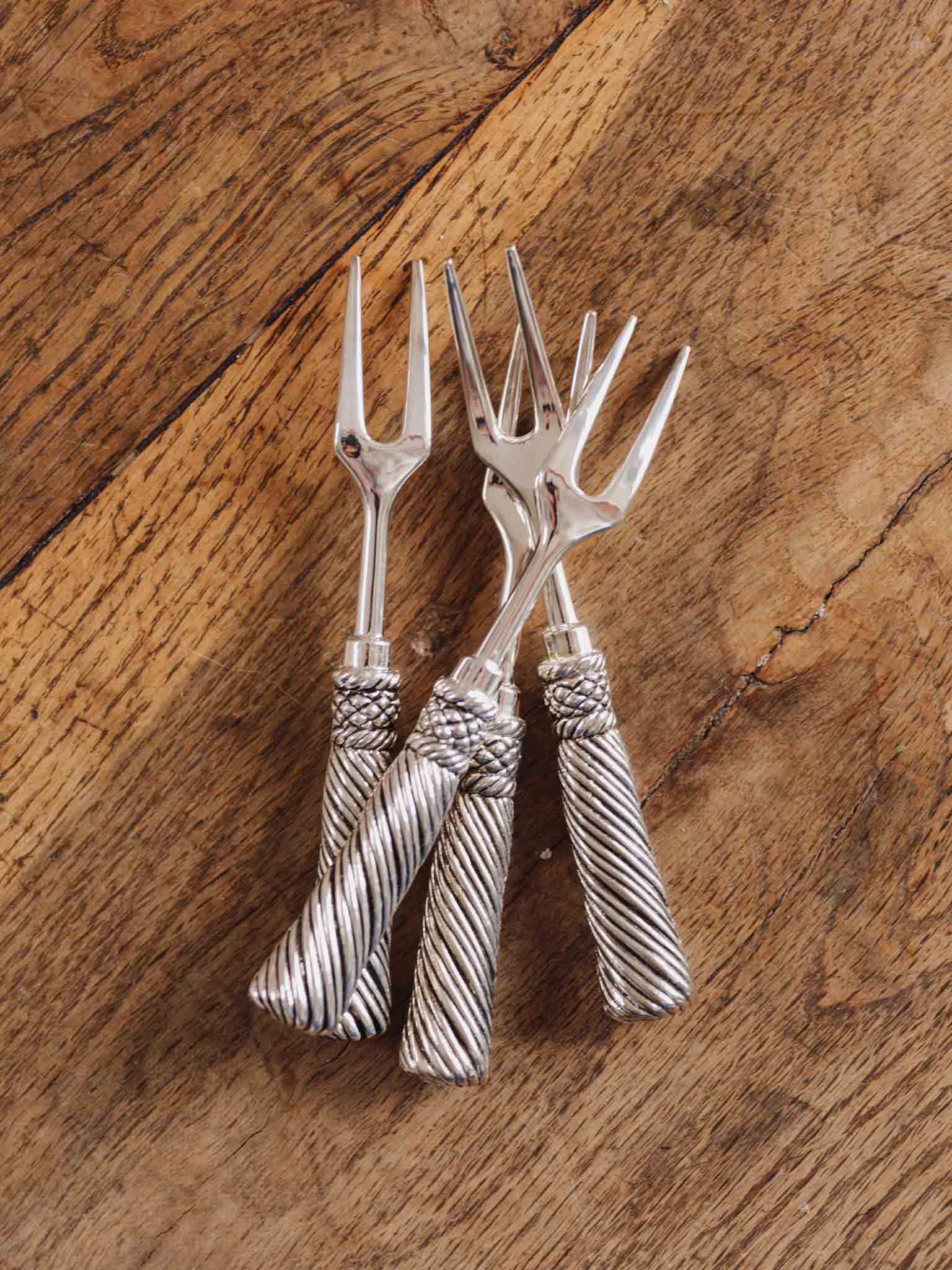 Set of 4 Silver Plated Ribbed Escargot Forks