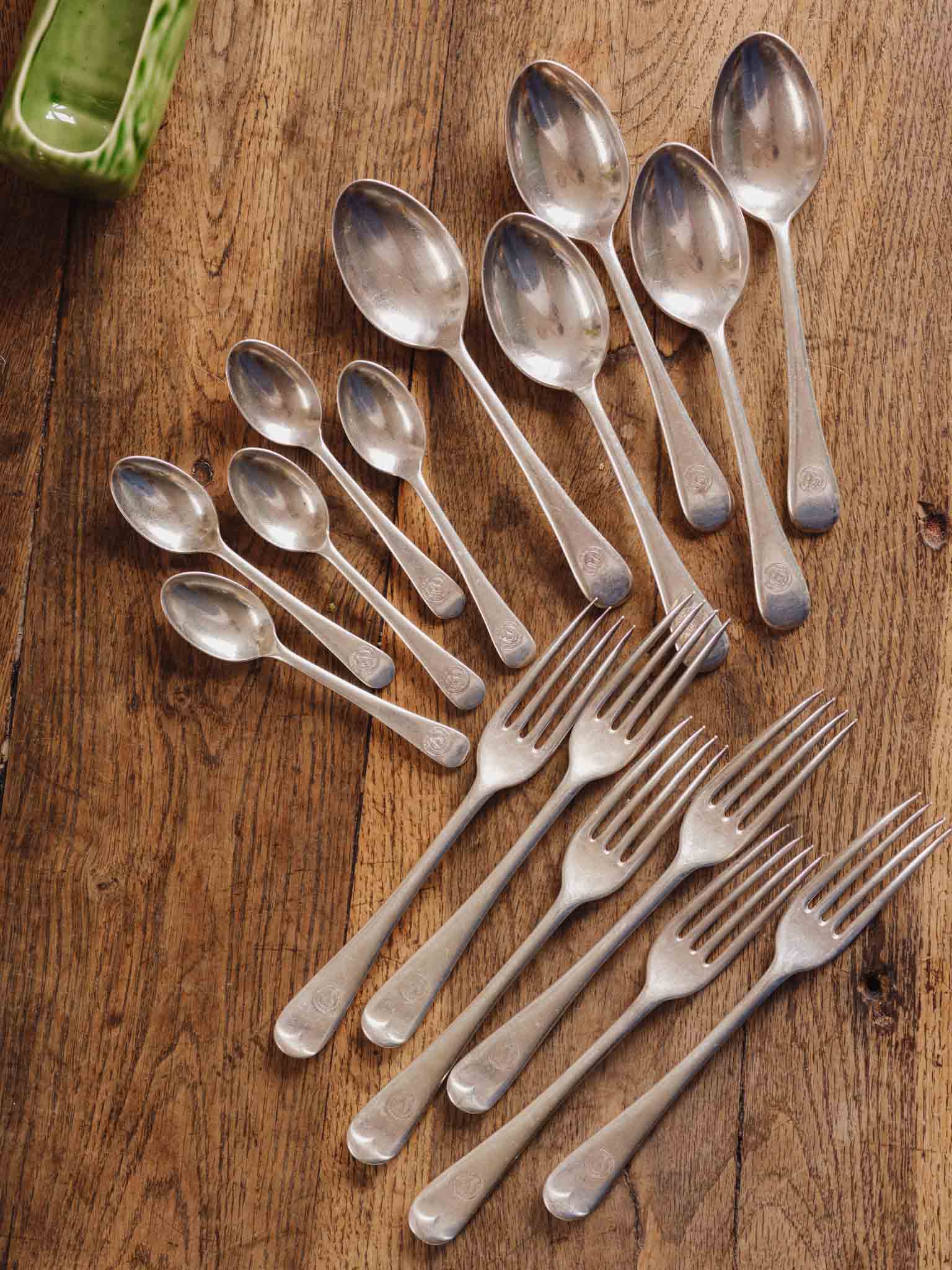 Masonic Hall Nelson Silver Plated Cutlery Set (16 Pieces)