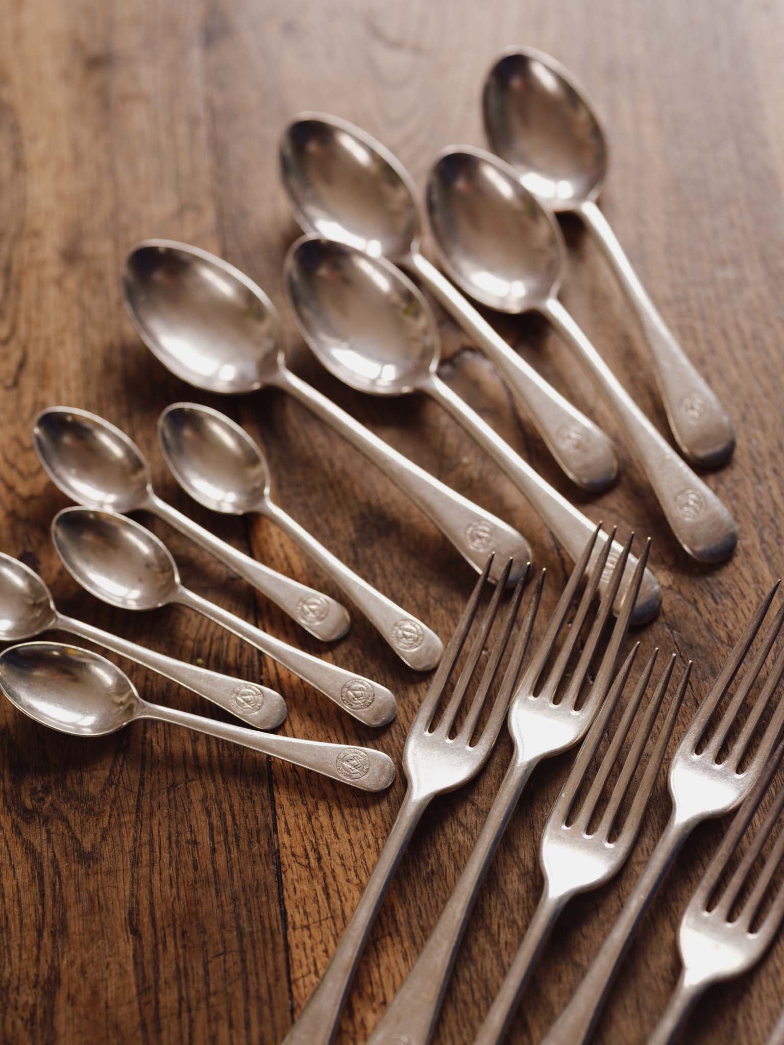 Masonic Hall Nelson Silver Plated Cutlery Set (16 Pieces)