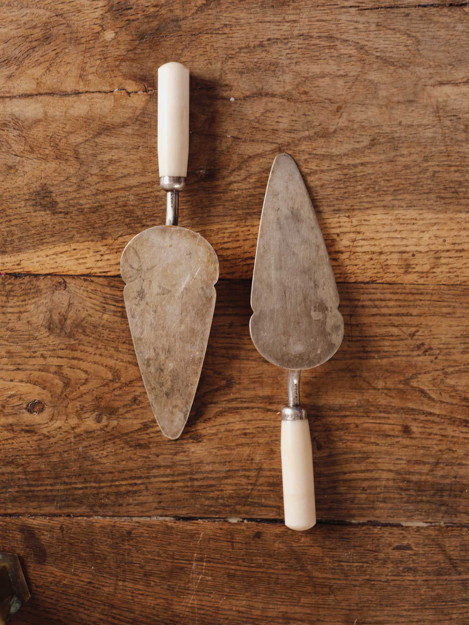 Silver Plated Cake Server with Bone Handle (TWO AVAILABLE)