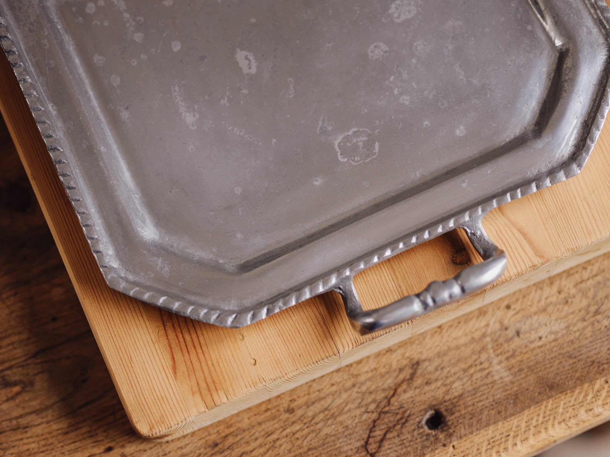 Vintage Rope Edge Metal Tray