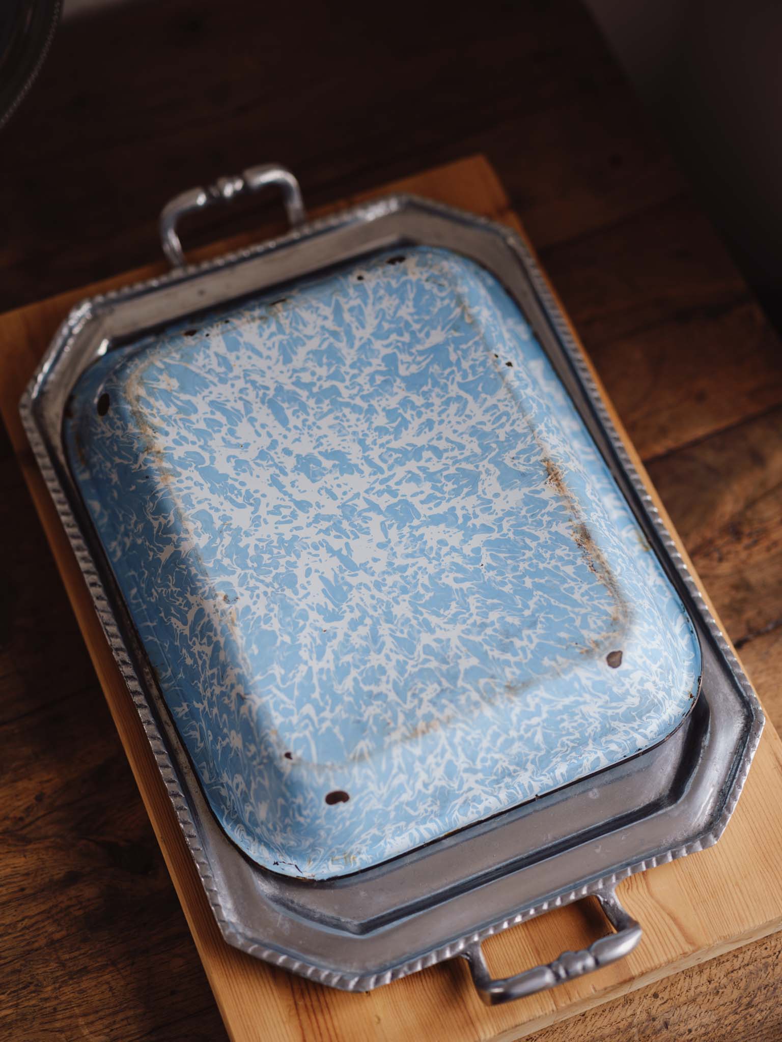 Vintage Blue & White Spatterware Enamel Roasting Pan