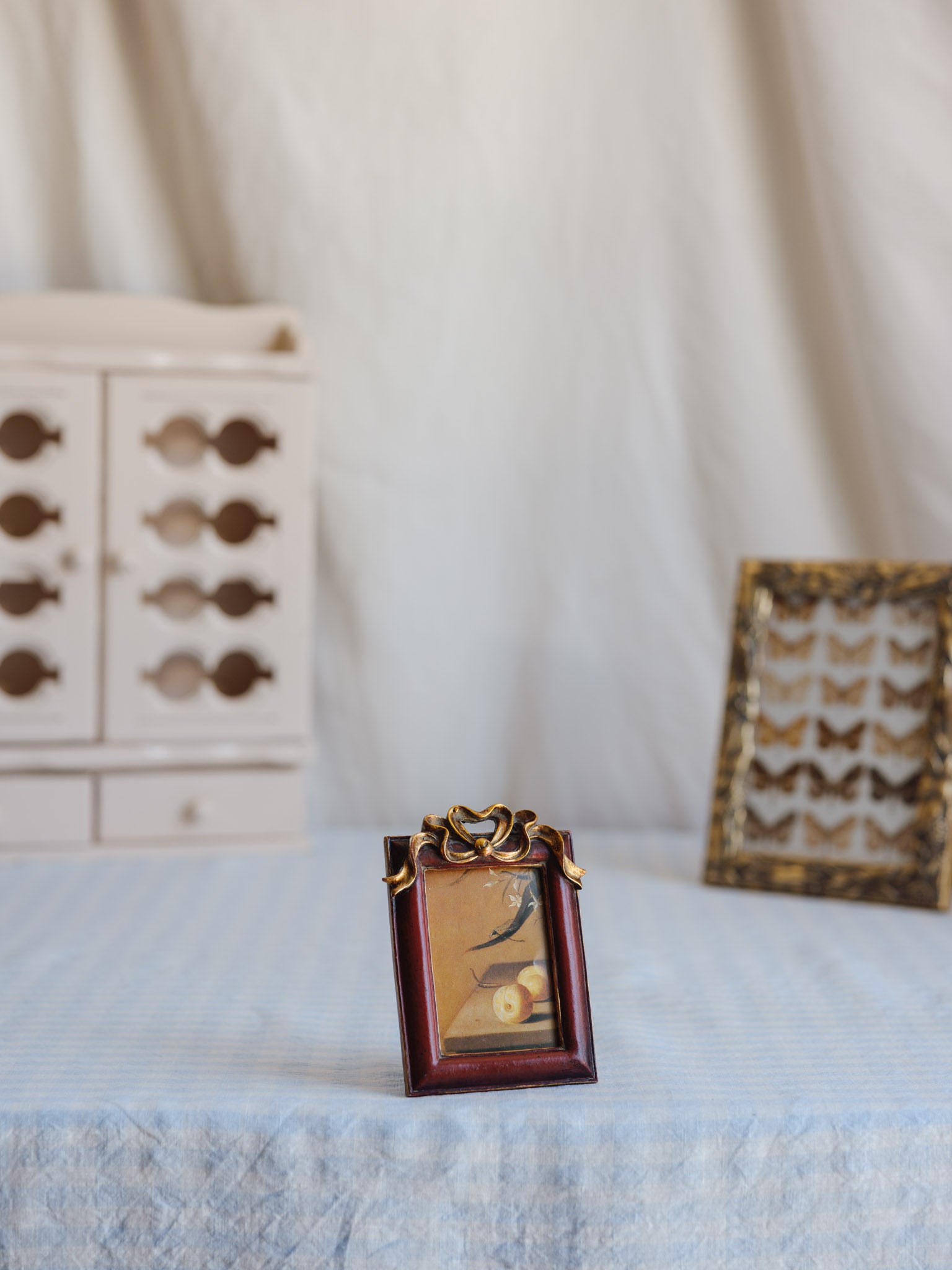 Vintage Small Gold Bow Photo Frame