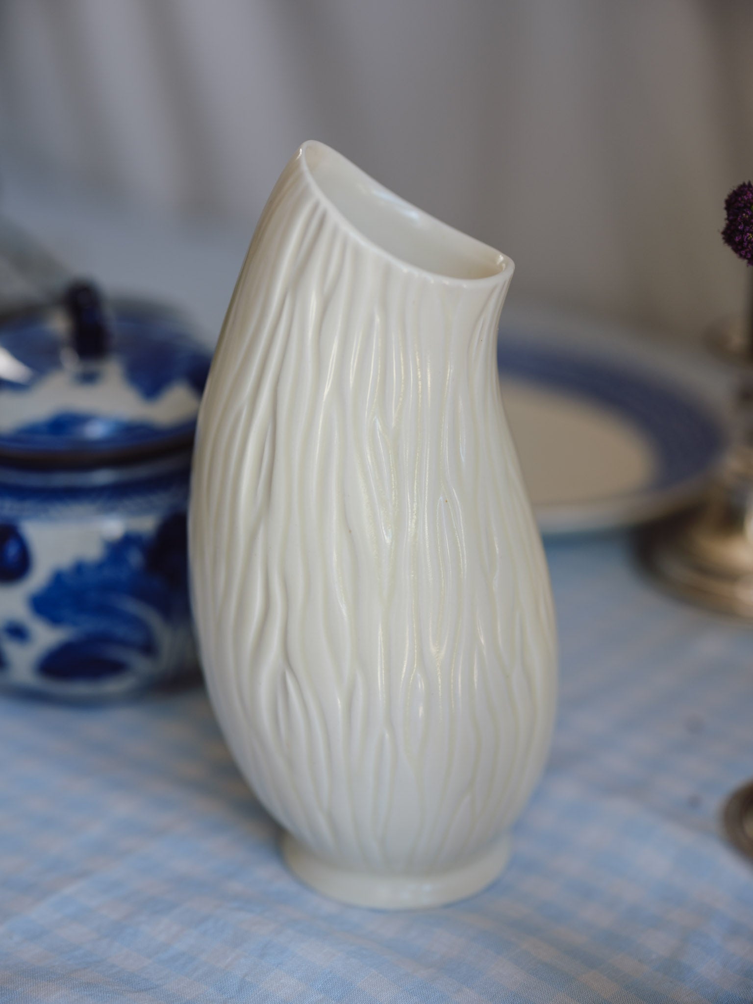 Vintage Crown Devon Cream & Green Sculptural Vase (Shape 1220)